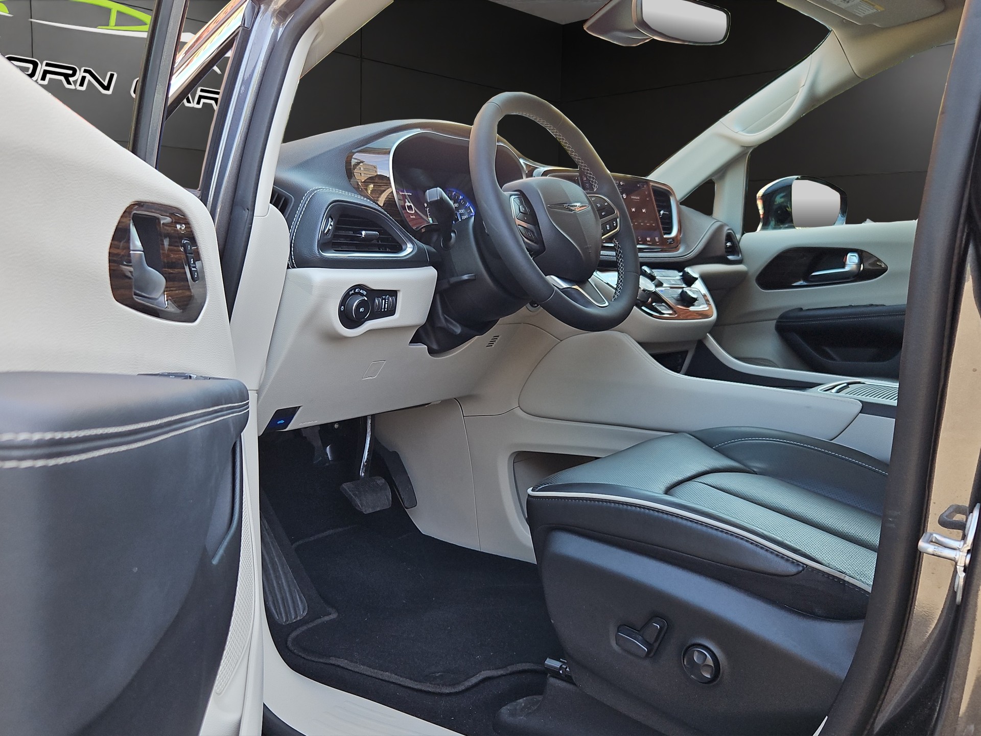 CHRYSLER PACIFICA 3.6 AWD-image-17