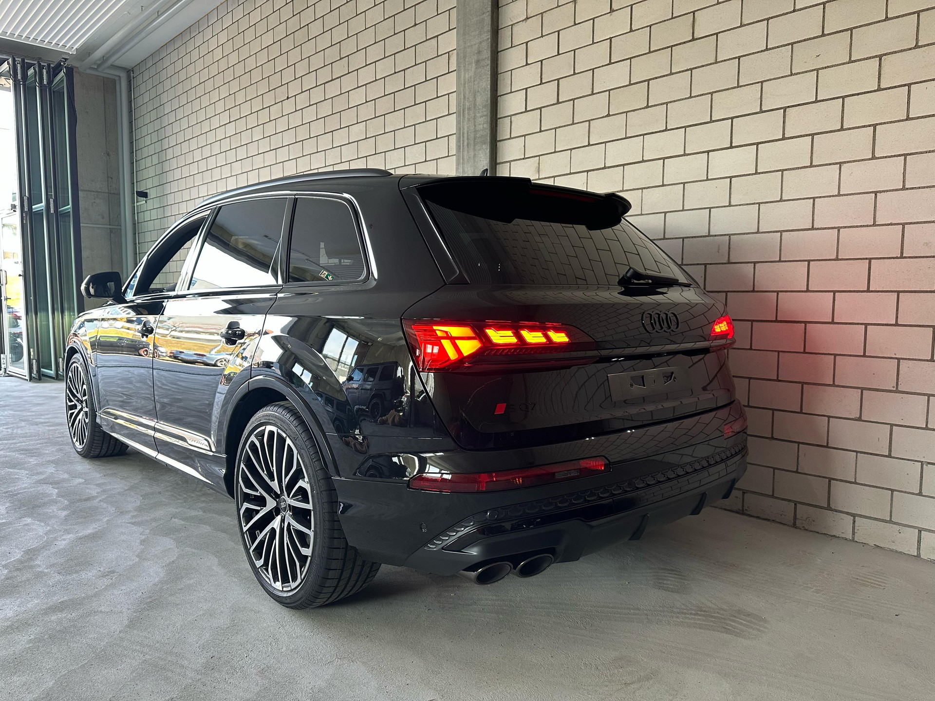 AUDI SQ7 TFSI quattro tiptronic Traumausstattung + ABT 650 PS / 850 NM-showroom-element-2