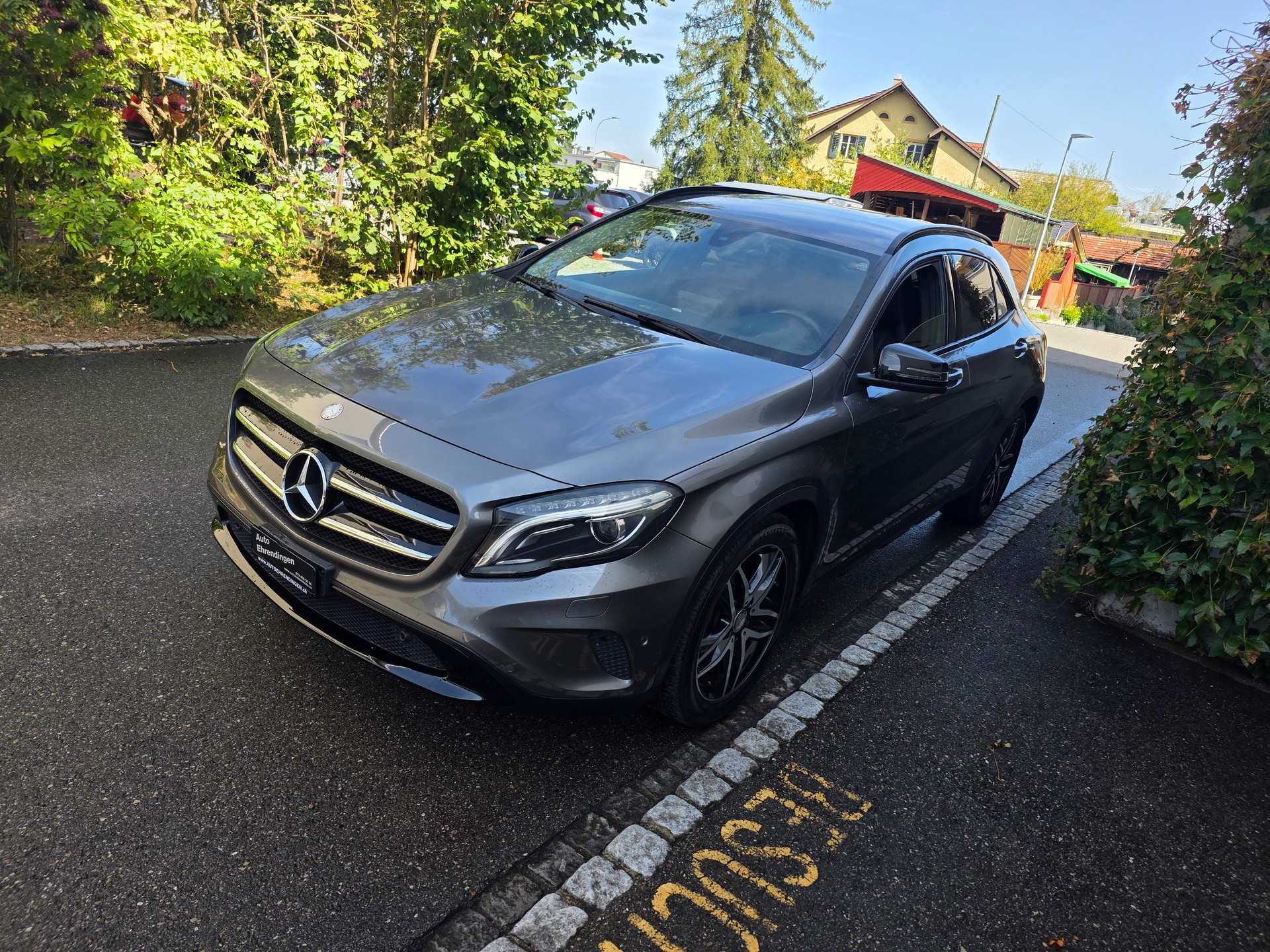 MERCEDES-BENZ GLA 200 Night Star 7G-DCT