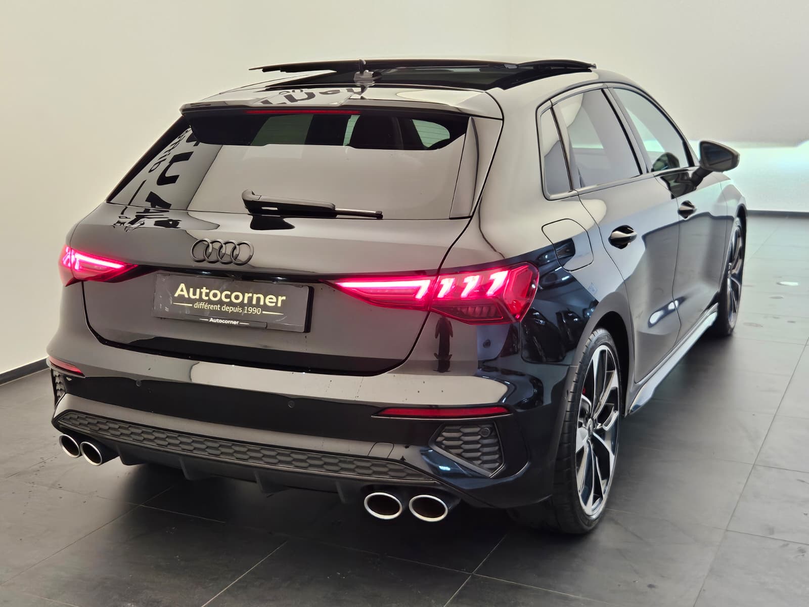 AUDI S3 Sportback 2.0 TFSI quattro S-tronic-image-6