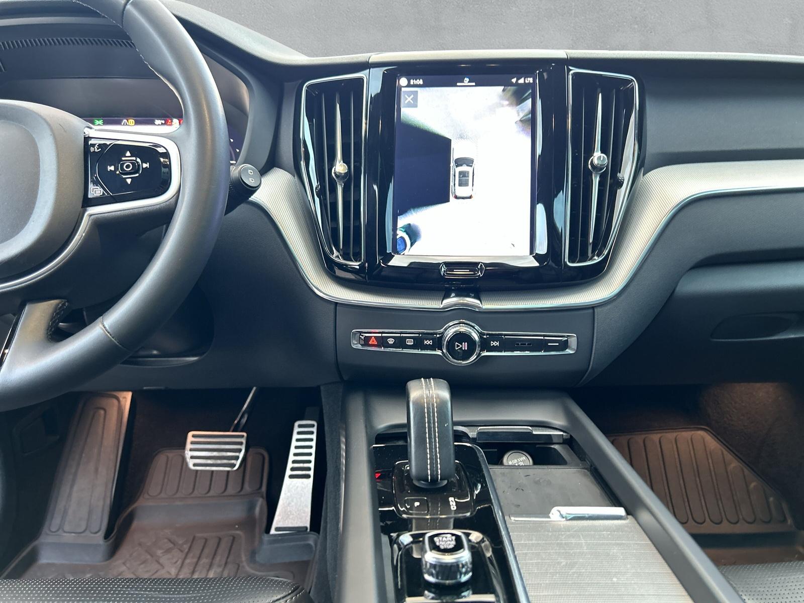 VOLVO XC60 2.0 T6 TE R-Design eAWD (CH) ** Action Leasing à 2.88% Jusqu'au 30.09.2026 **-image-17