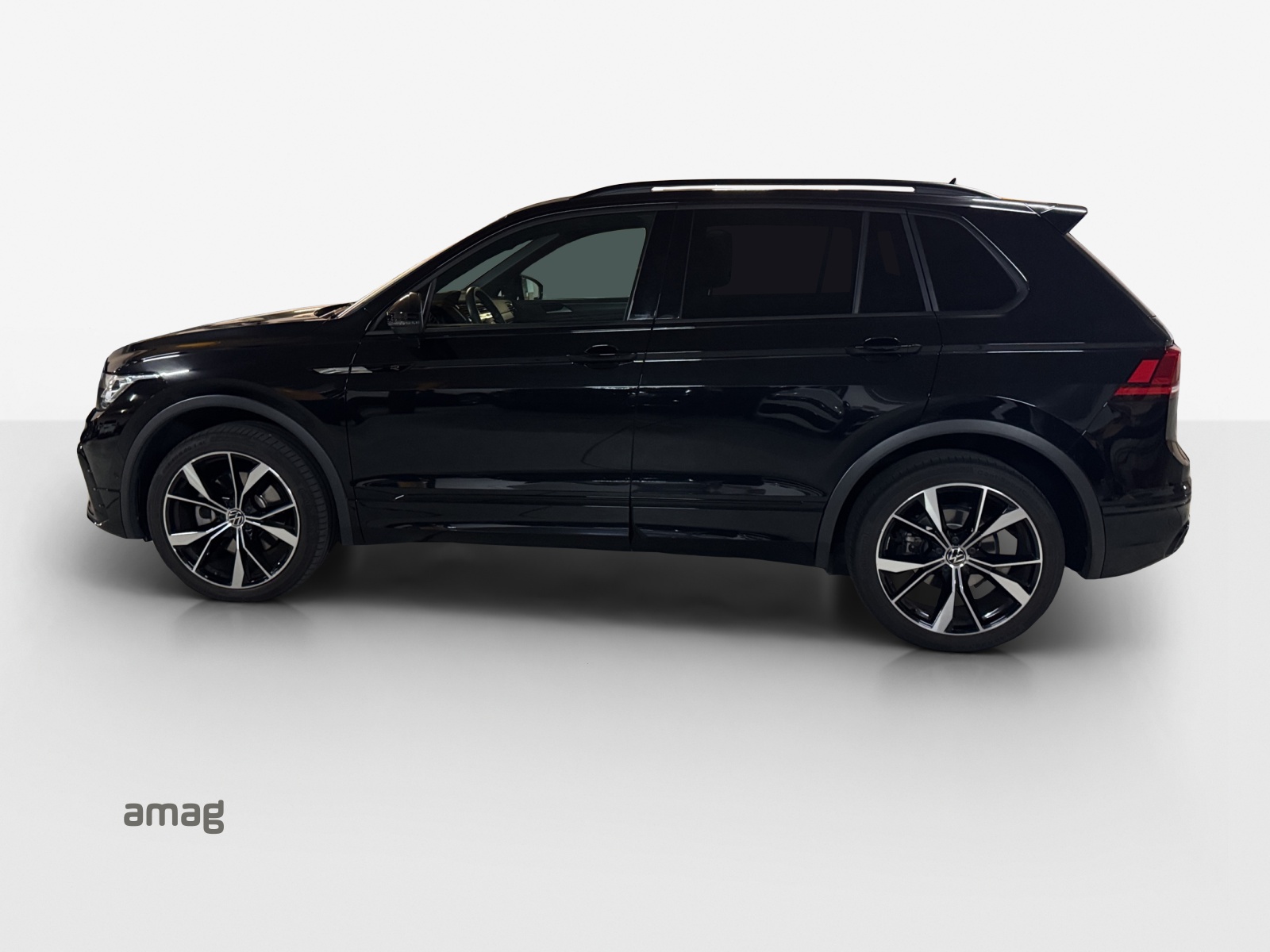 VW Tiguan 2.0TSI R-Line 4Motion DSG-showroom-element-1