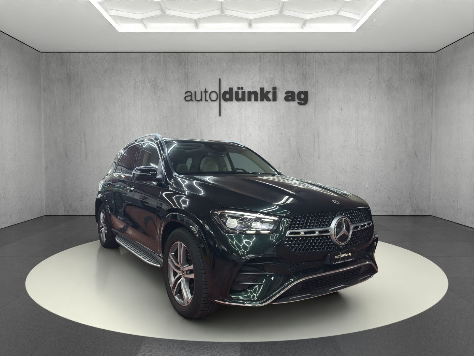 MERCEDES-BENZ GLE 300 d 4Matic 9G-Tronic-showroom-element-3