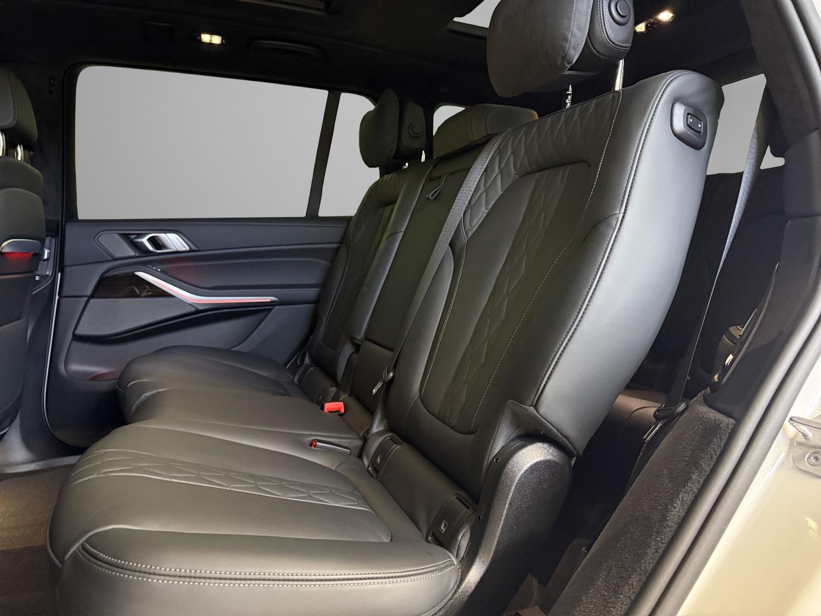 BMW X7 40i xDrive M Sportpaket-image-14