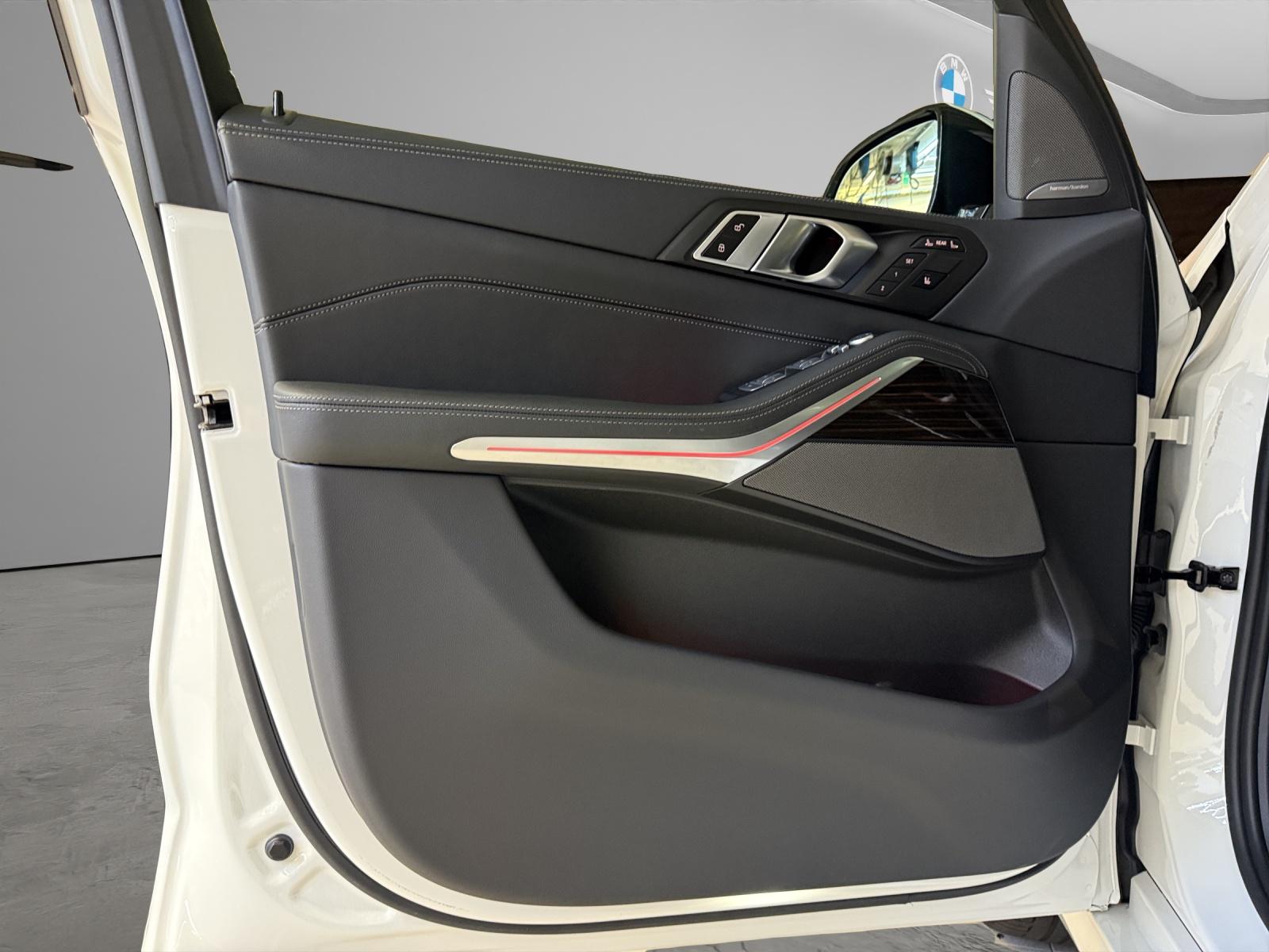 BMW 40i xDrive M Sportpaket-image-13