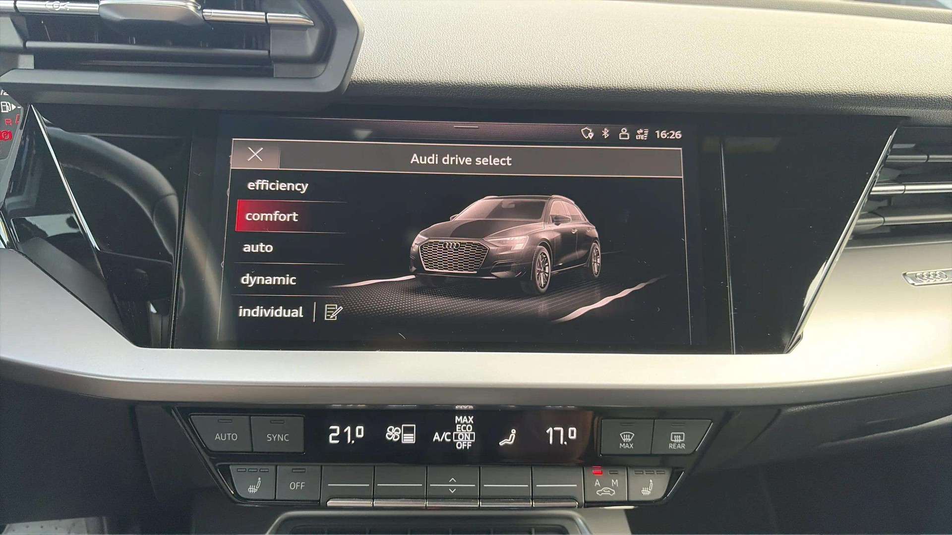 AUDI A3 Sportback 35 TFSI S line S-tronic mit 5J Werksgarantie oder 100000km-image-21