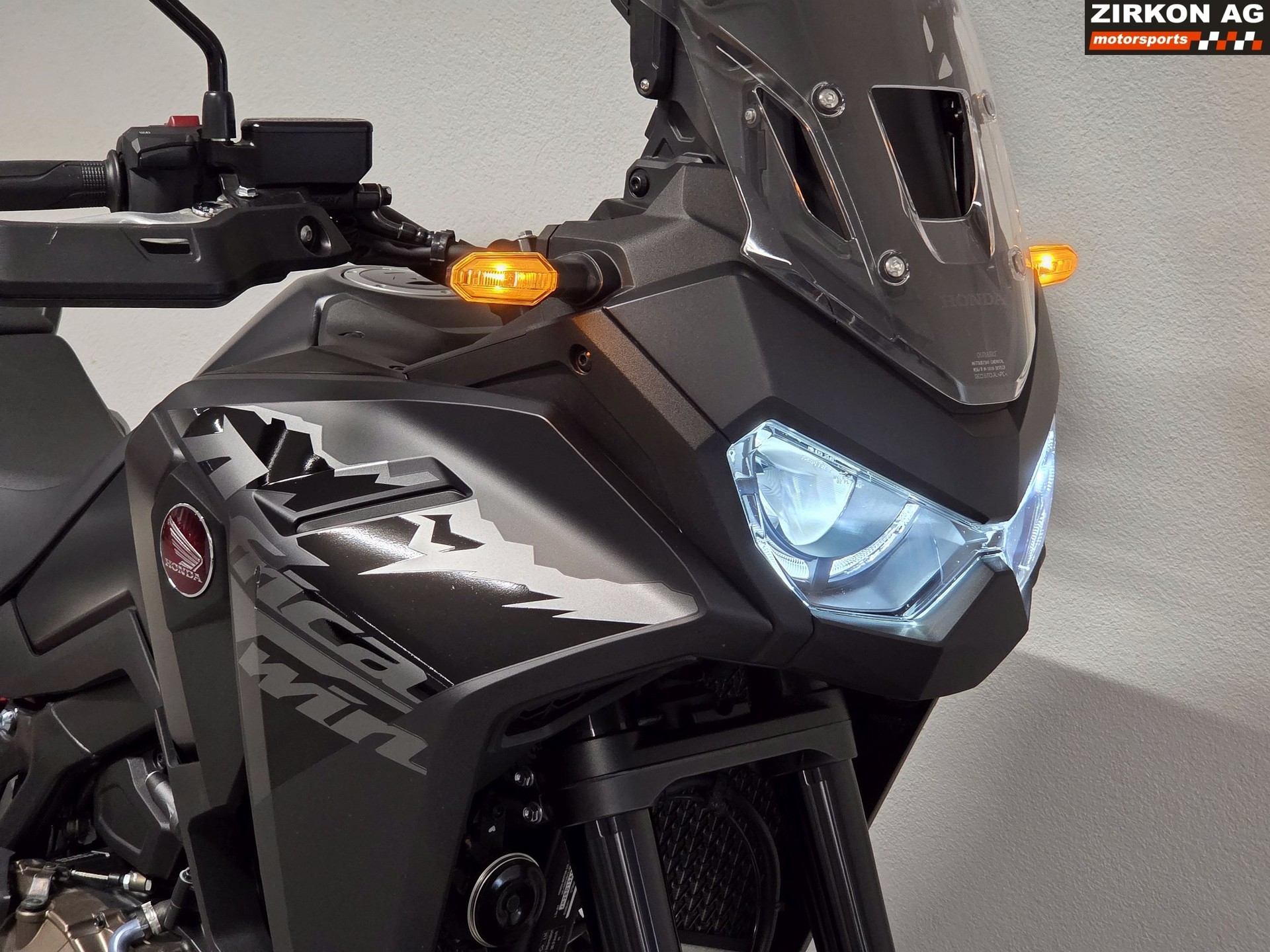 HONDA CRF 1100 Africa Twin-image-3