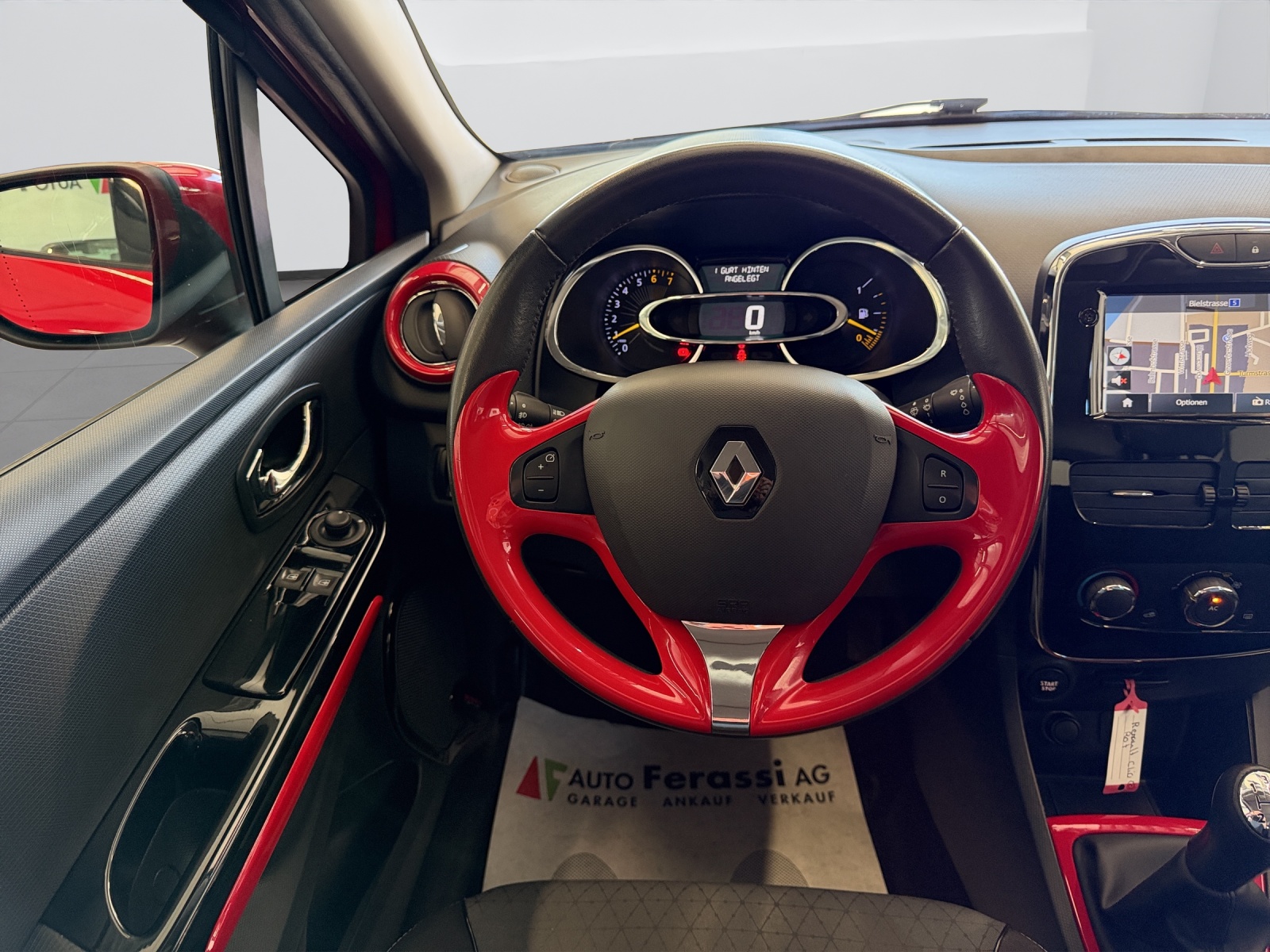 RENAULT Clio 0.9 12V Dynamique-image-14