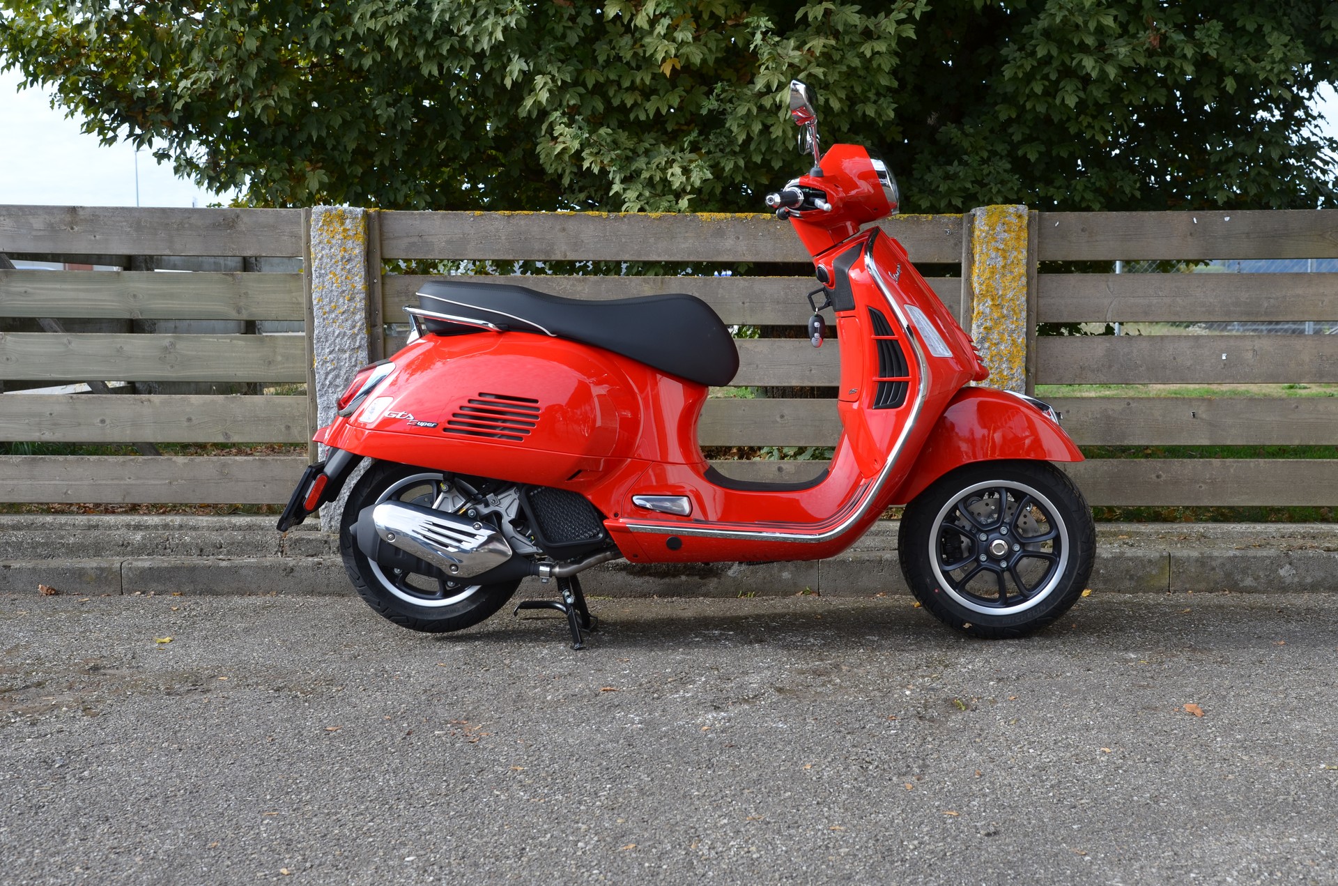 PIAGGIO Vespa GTS 125 Super RST Euro 5+-image-0