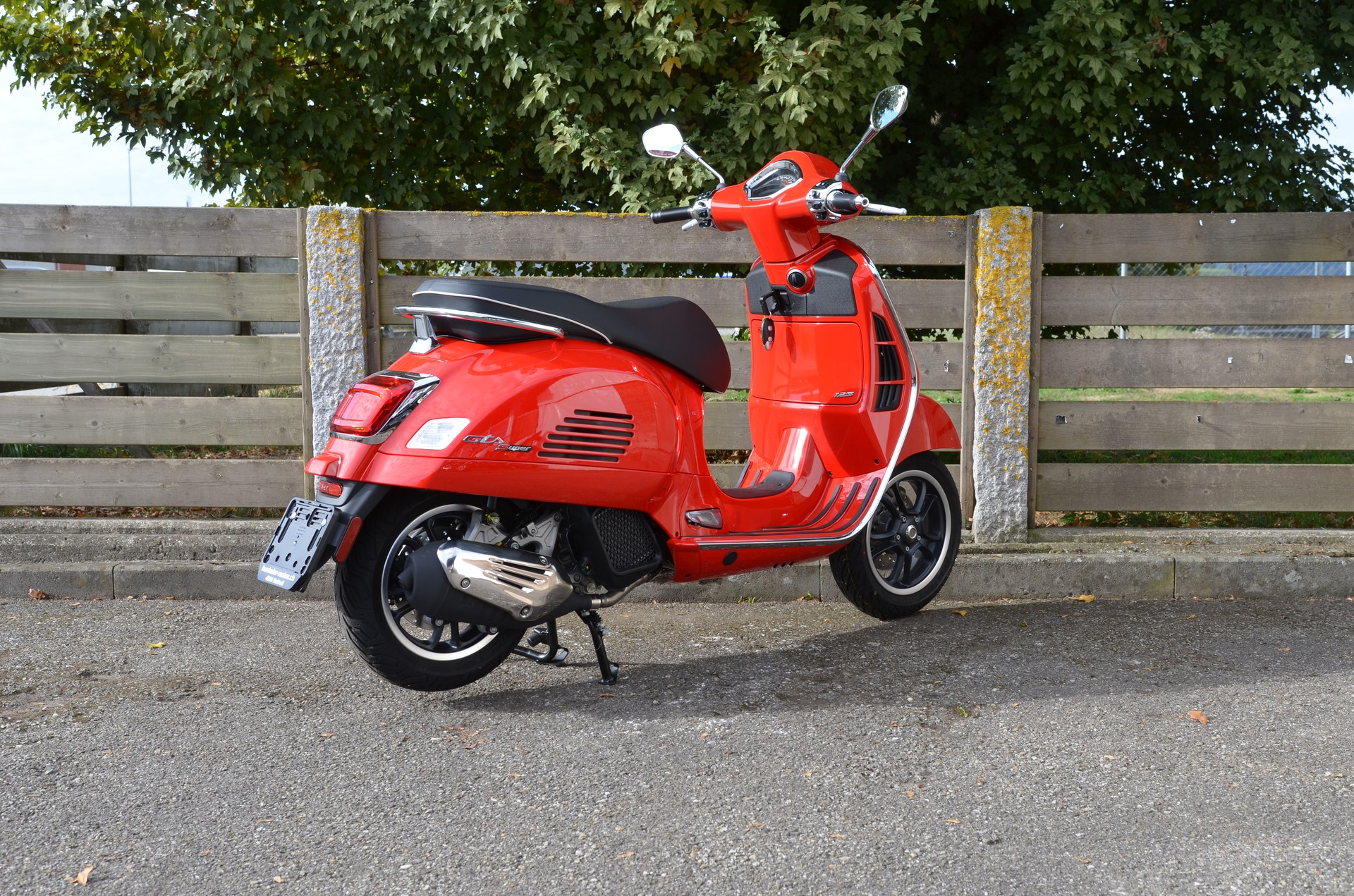 PIAGGIO Vespa GTS 125 Super RST Euro 5+-image-1