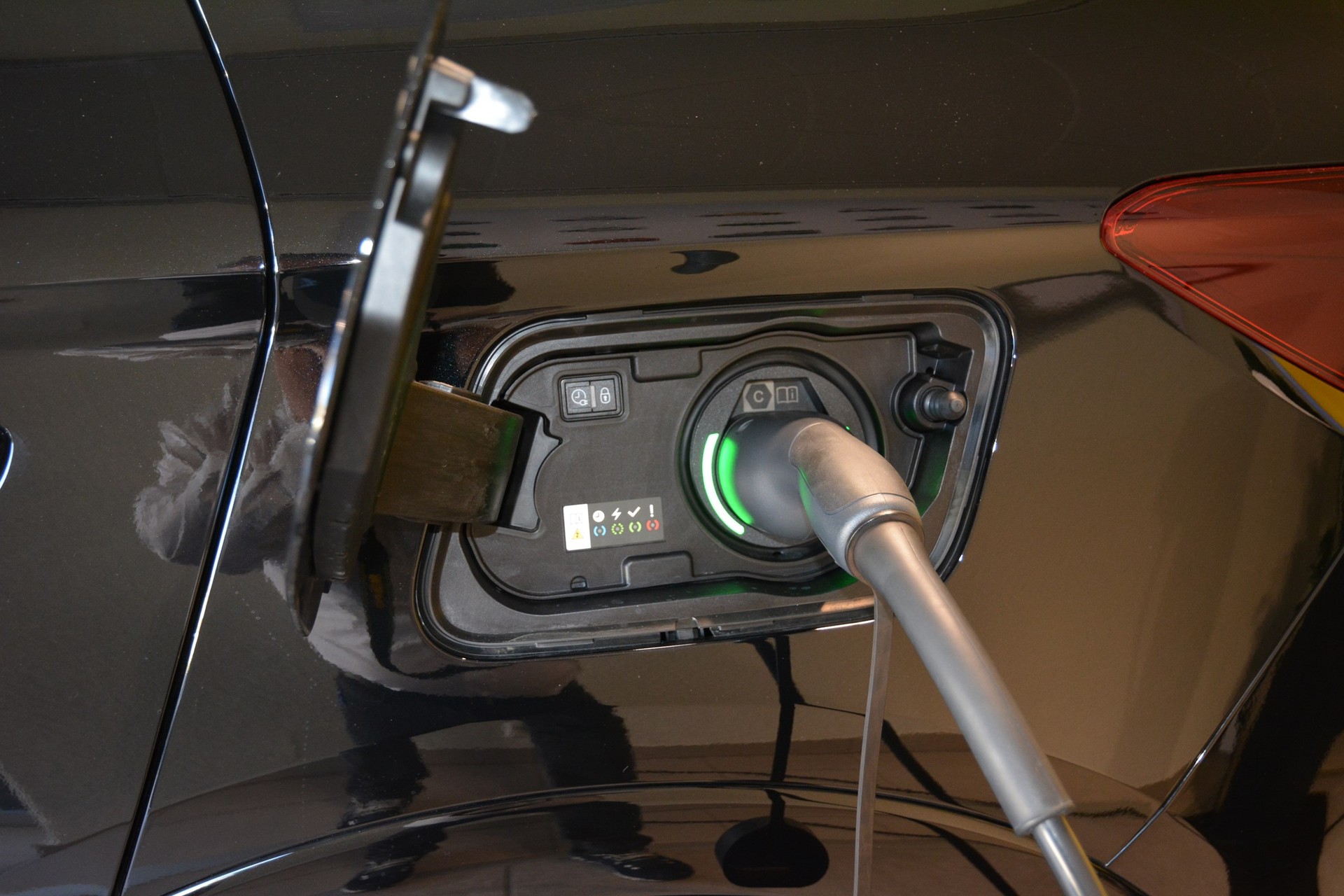 OPEL Grandland Hybrid4 GSe-image-16