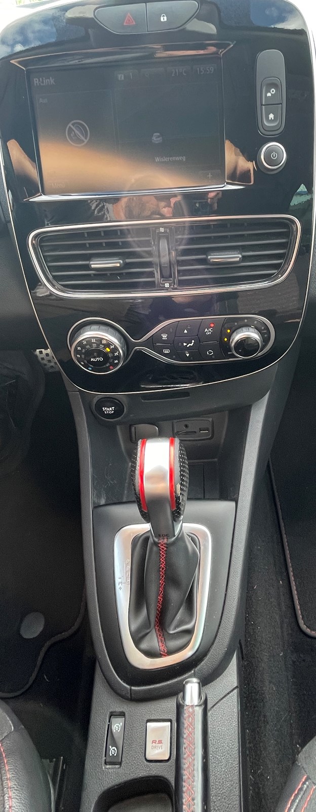 RENAULT Clio 1.6 T RS 220 Trophy EDC-image-7
