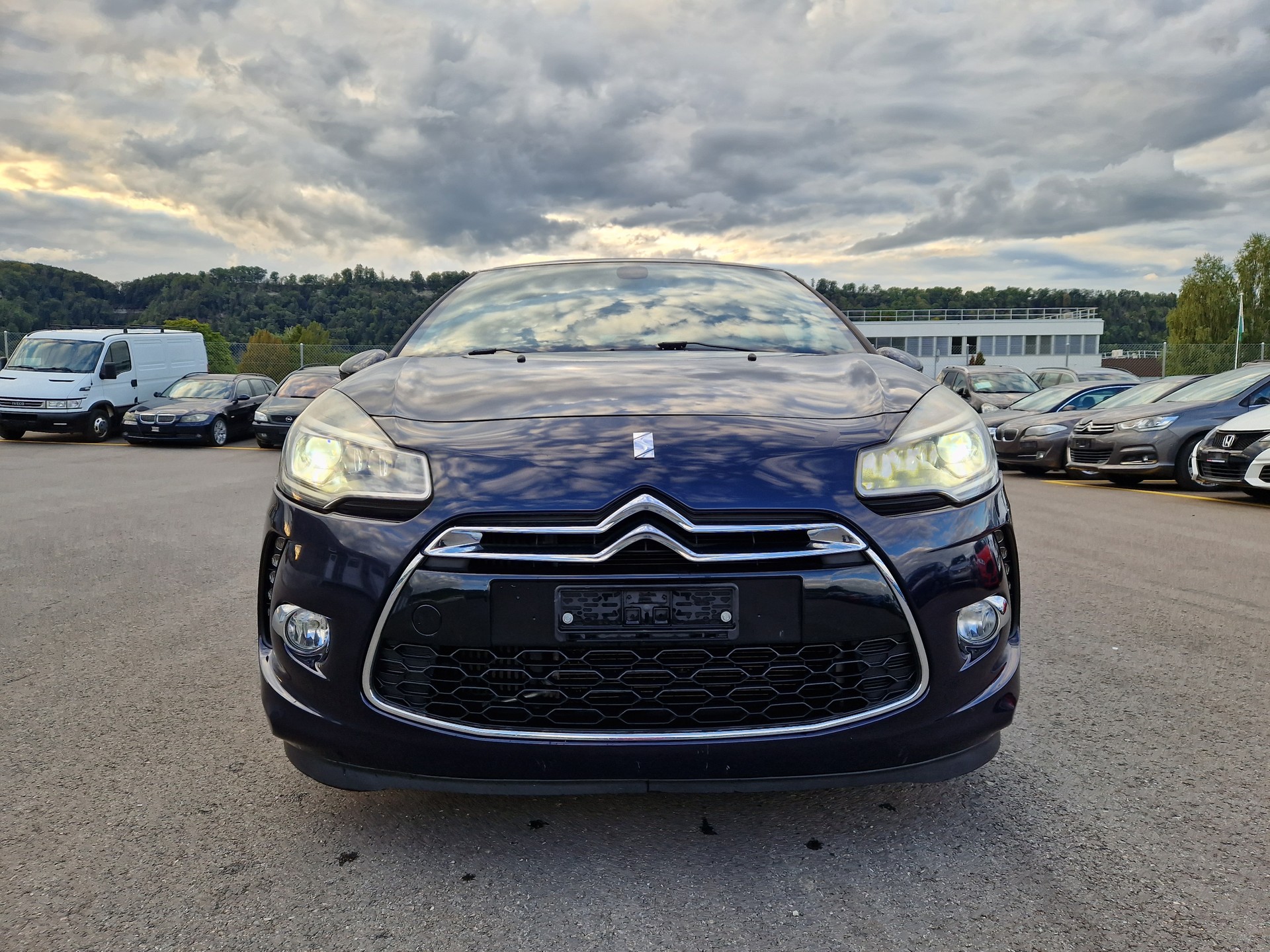 DS AUTOMOBILES DS3 1.2 Pure TechFaubourg Addict