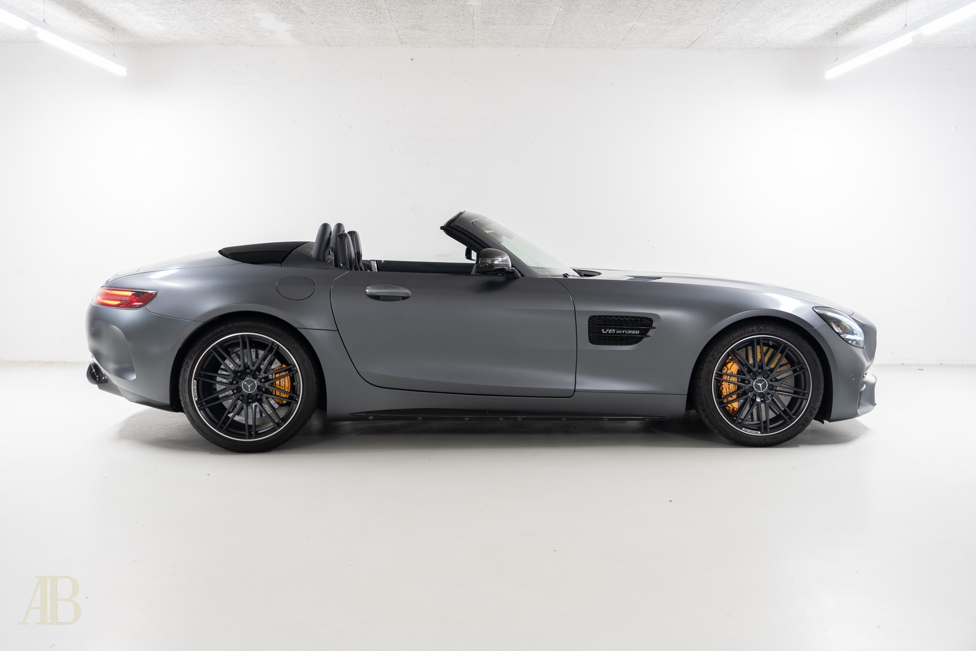 MERCEDES-BENZ AMG GT C Roadster Speedshift DCT-image-10