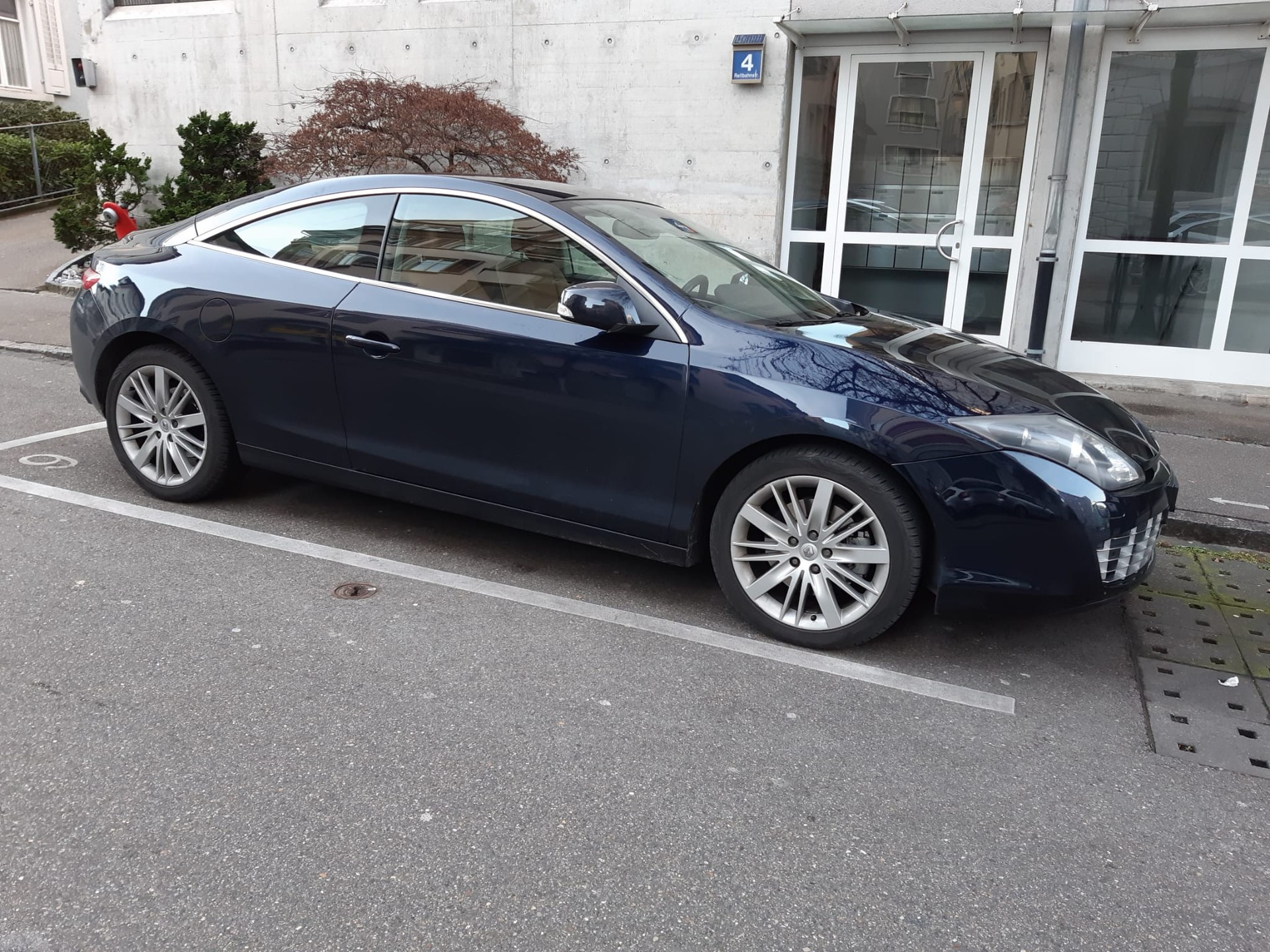 RENAULT Laguna 3.0 dCi Initiale Automatic