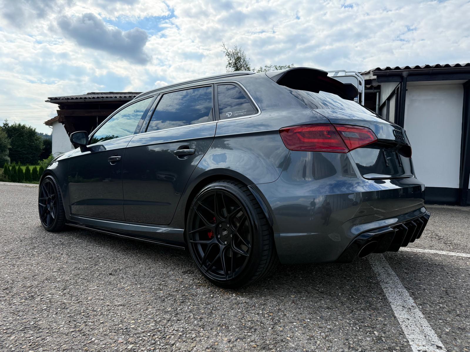 AUDI RS3 2.5 TSI quattro S-tronic-image-1