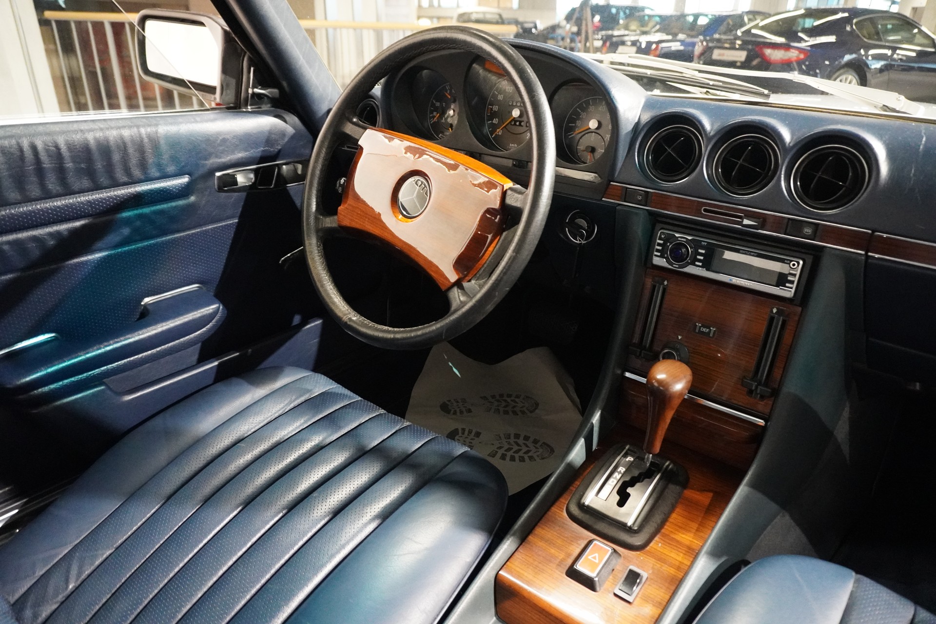MERCEDES-BENZ SL 280-image-8