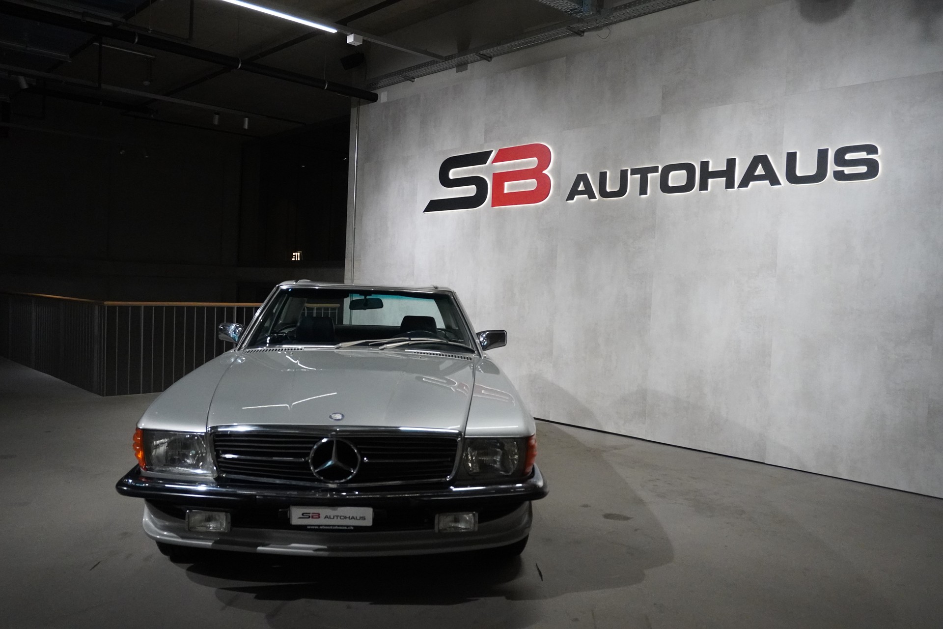 MERCEDES-BENZ SL 280-showroom-element-3