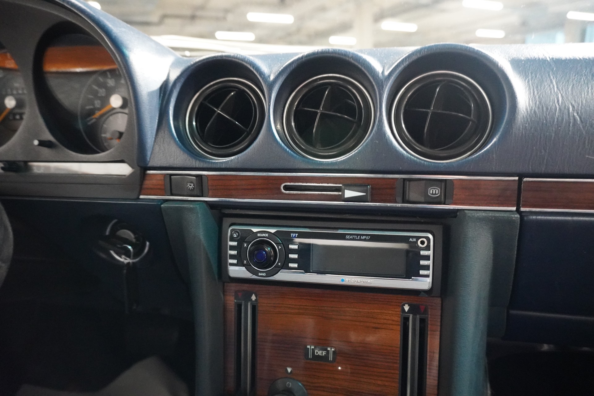 MERCEDES-BENZ SL 280-image-10