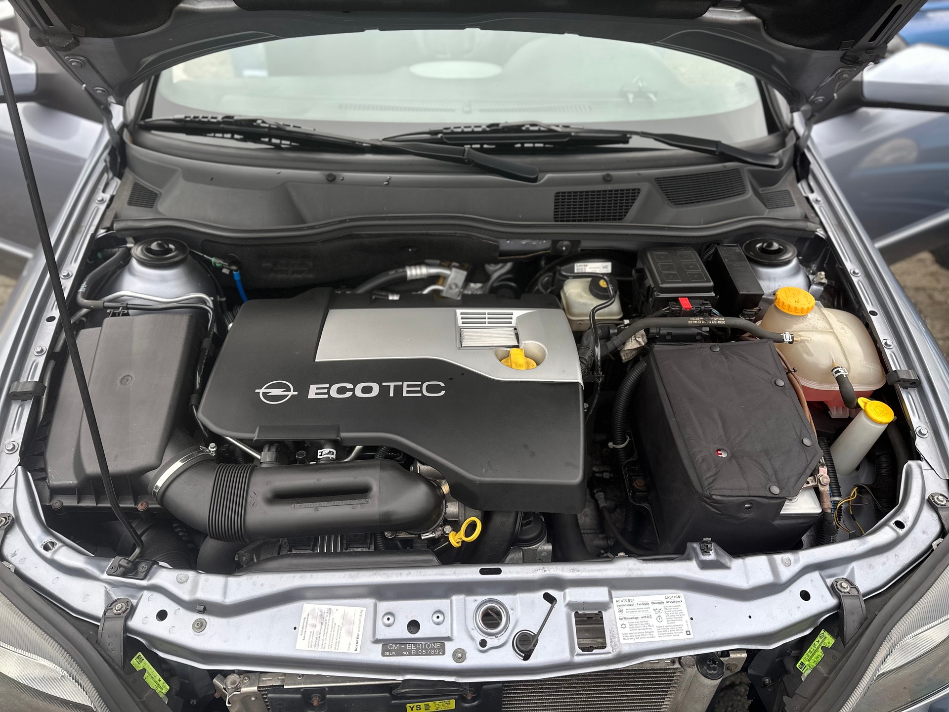OPEL Astra Cabriolet 2.2i 16V Linea Rossa-image-14