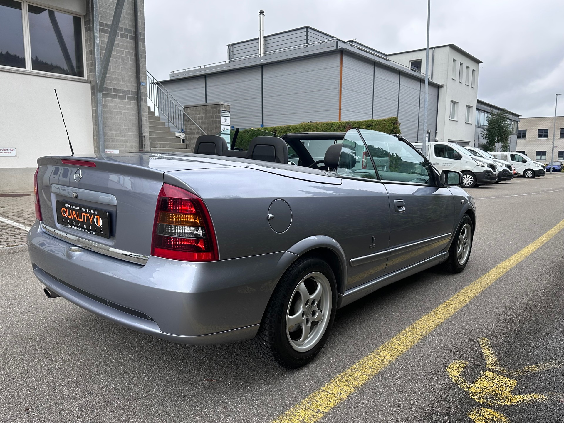 OPEL Astra Cabriolet 2.2i 16V Linea Rossa-image-2