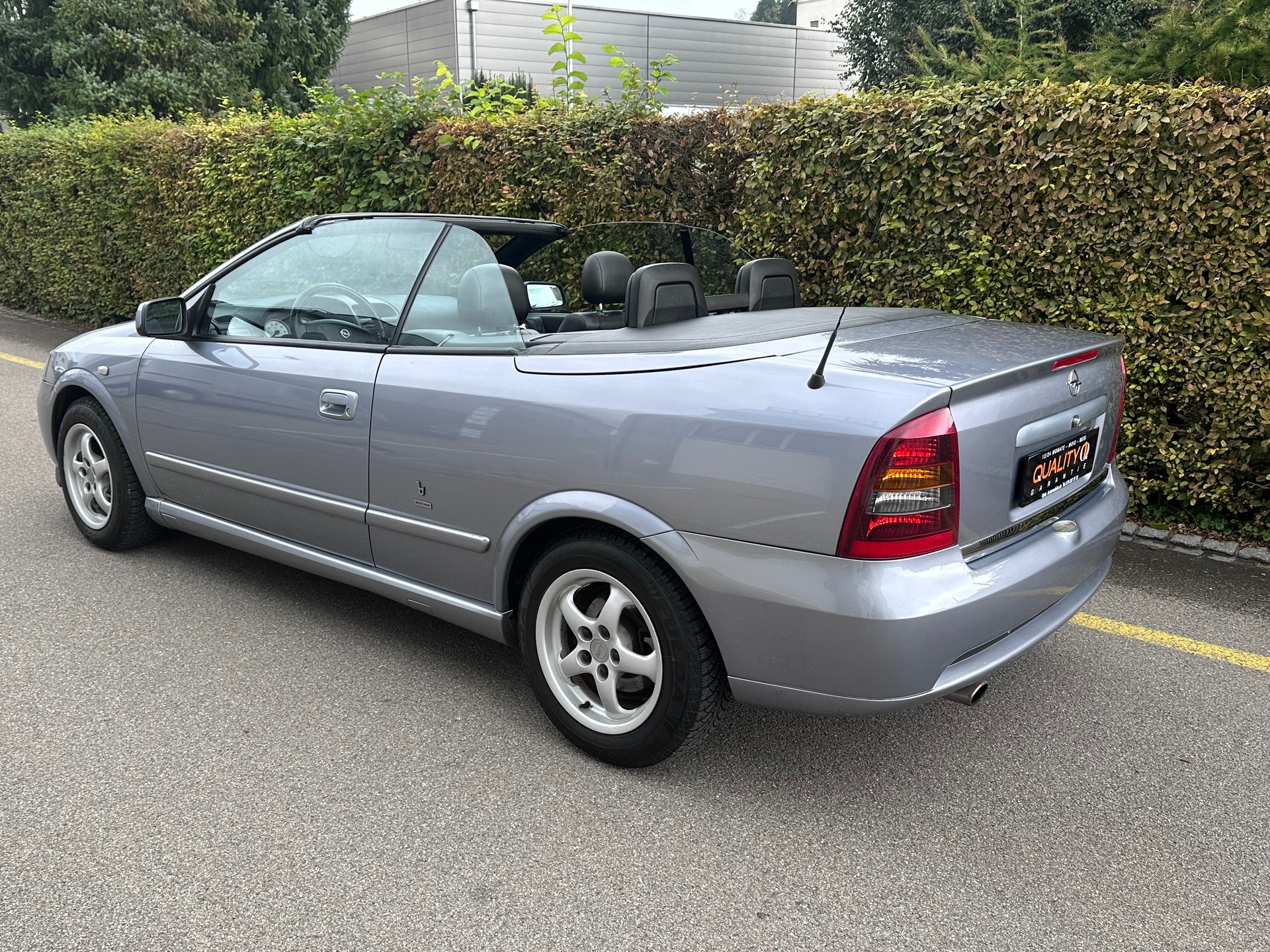 OPEL Astra Cabriolet 2.2i 16V Linea Rossa-image-10