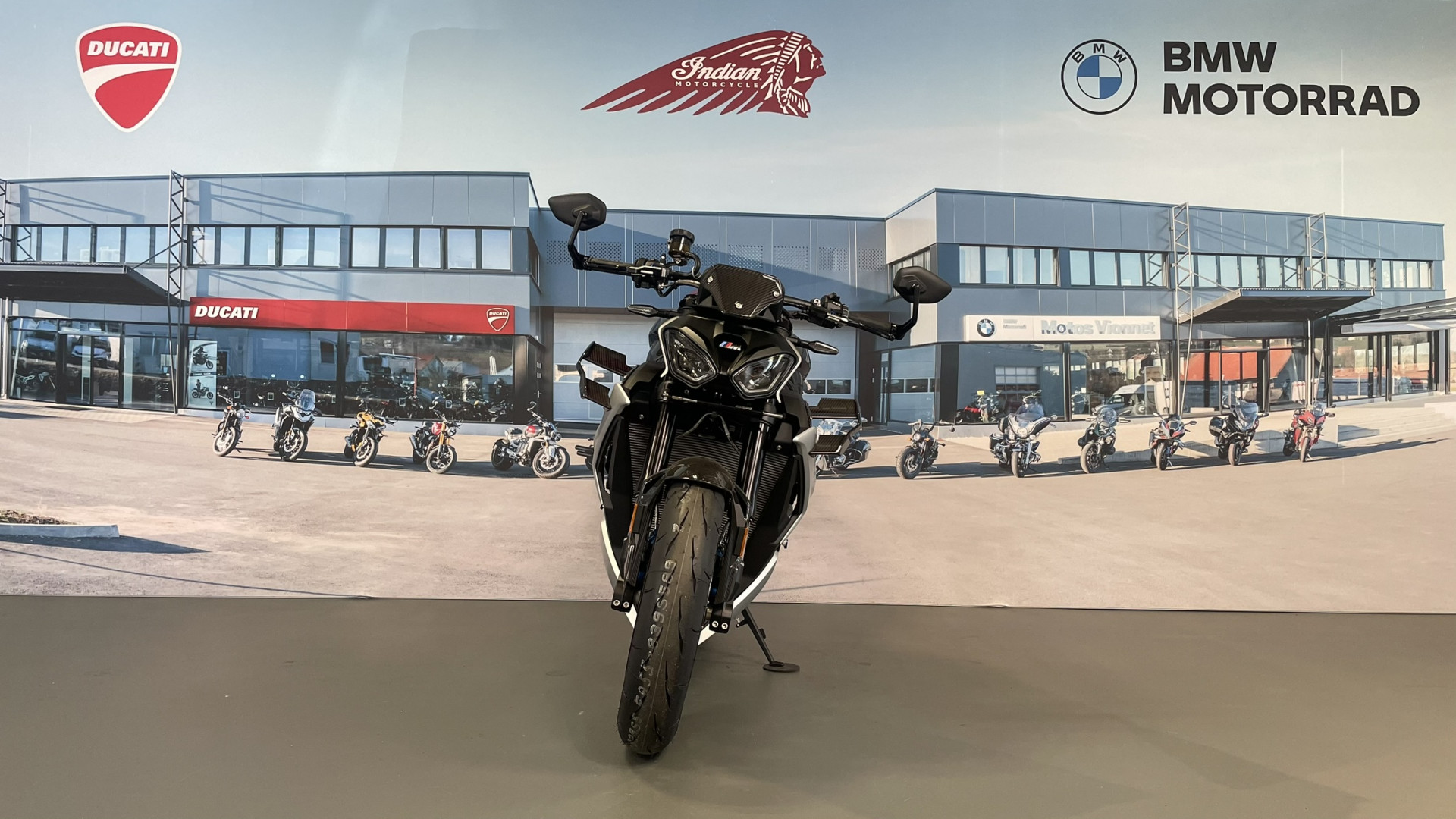 BMW M 1000 R Competition Leasing à partir de 2.9%-image-1