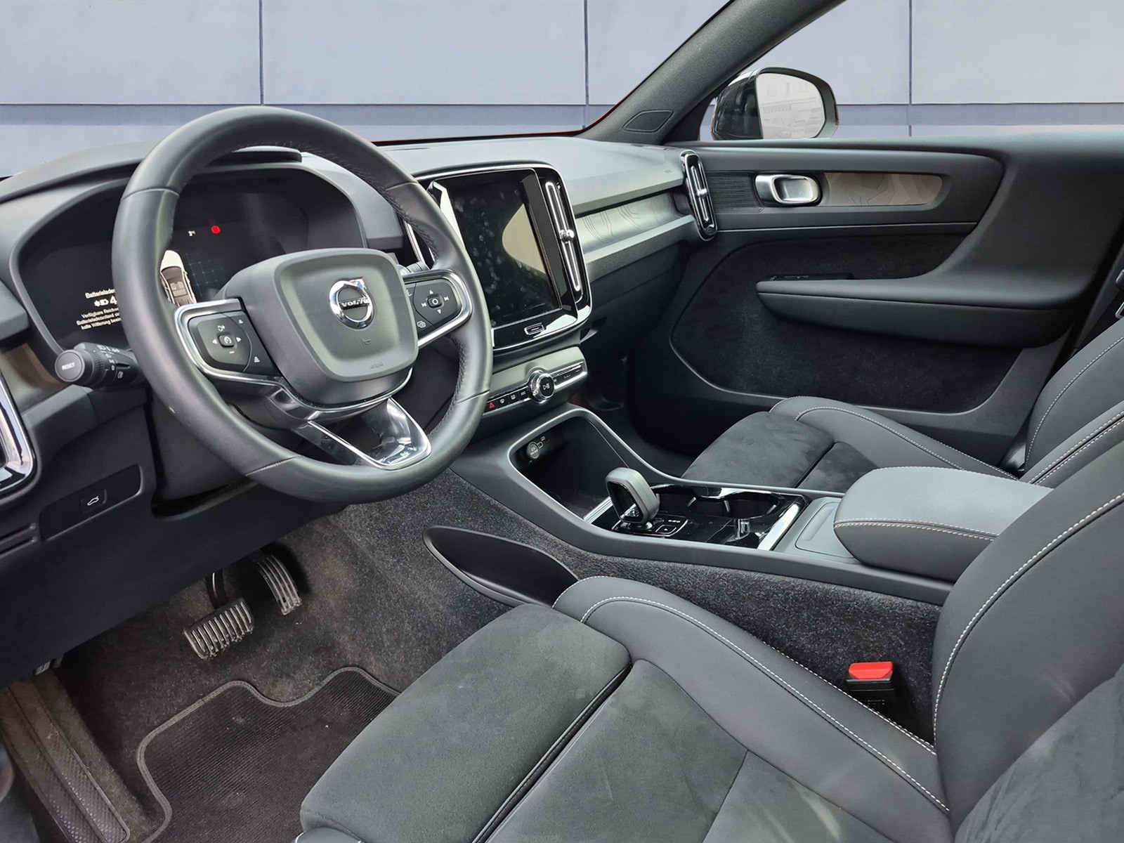 VOLVO C40 E80 Plus AWD-image-10