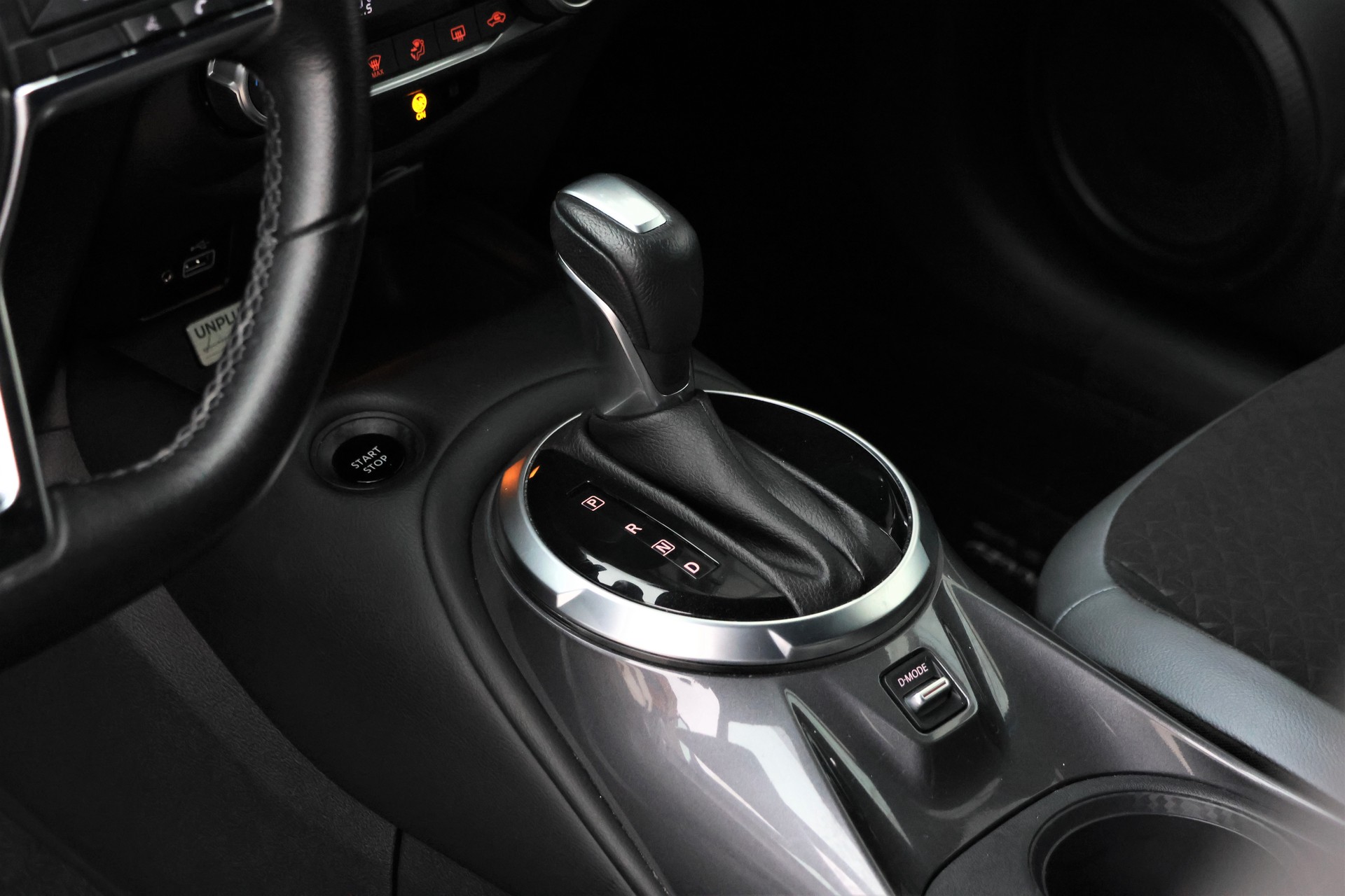 NISSAN Juke 1.6 FHEV N-Connecta (CH) "Unplugged Limited Edition 079/500"-image-9