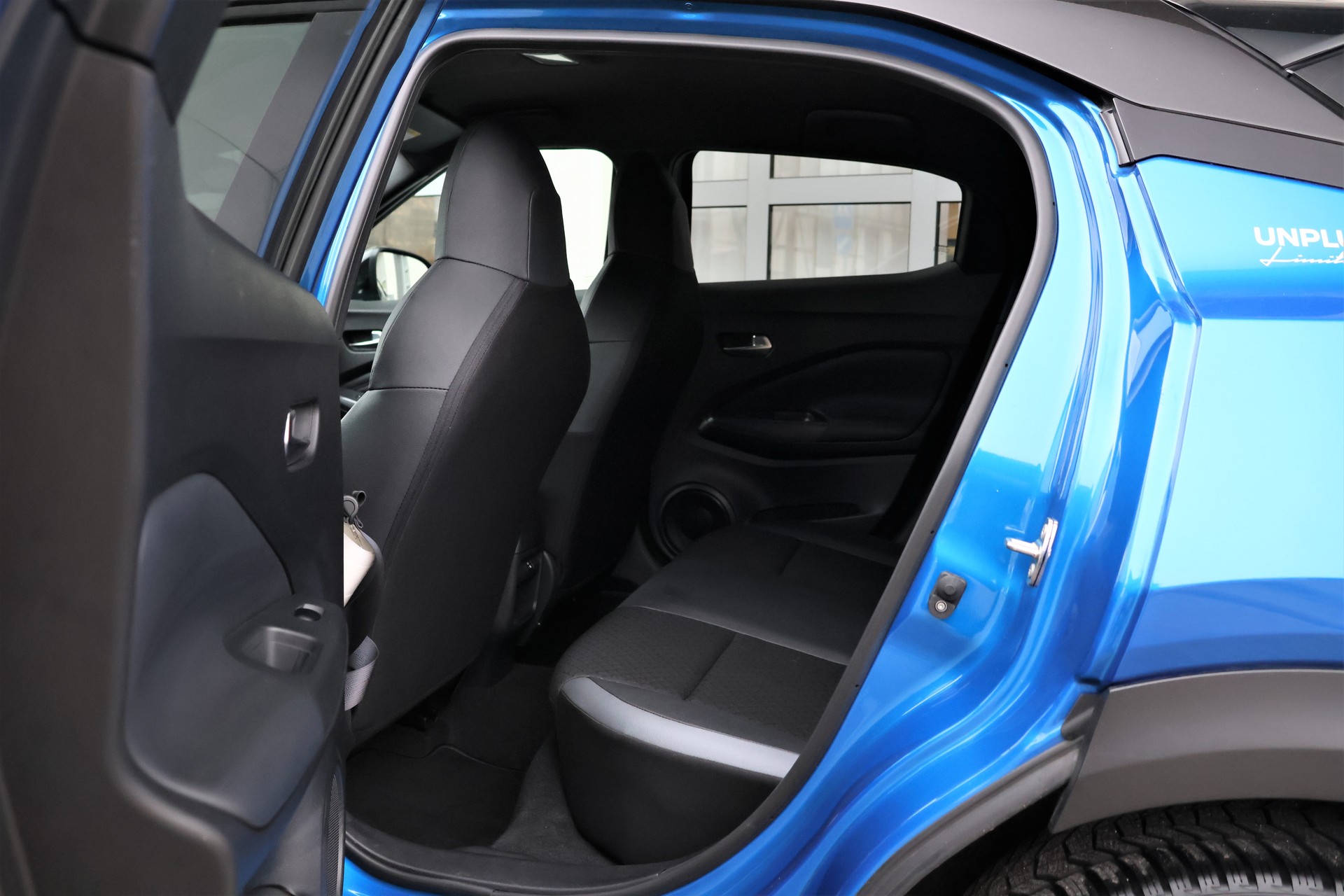NISSAN Juke 1.6 FHEV N-Connecta (CH) "Unplugged Limited Edition 079/500"-image-10