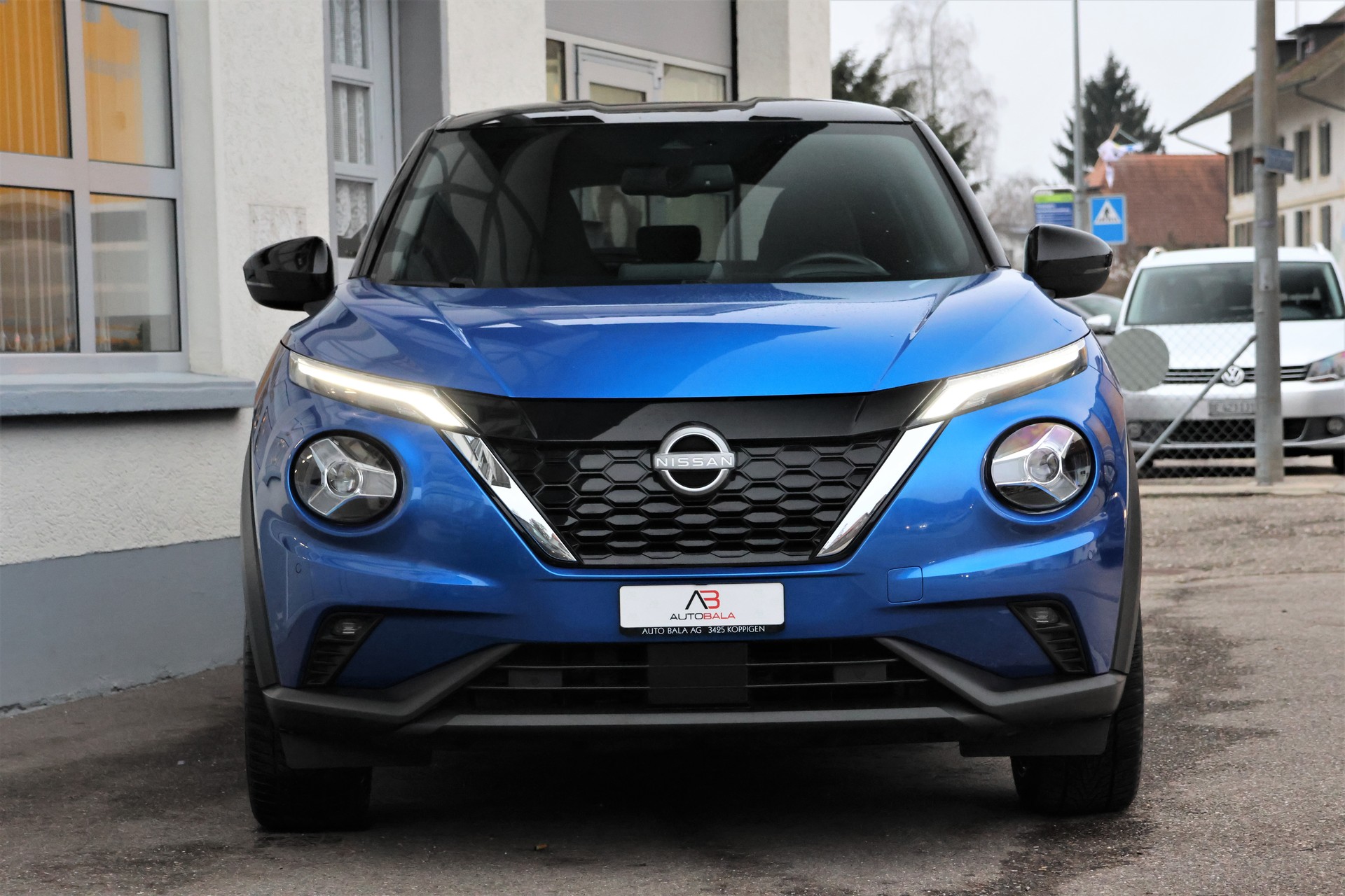 NISSAN Juke 1.6 FHEV N-Connecta (CH) "Unplugged Limited Edition 079/500"-showroom-element-1