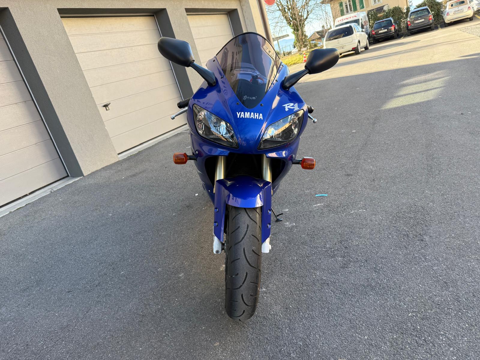 YAMAHA YZF-R1-image-6