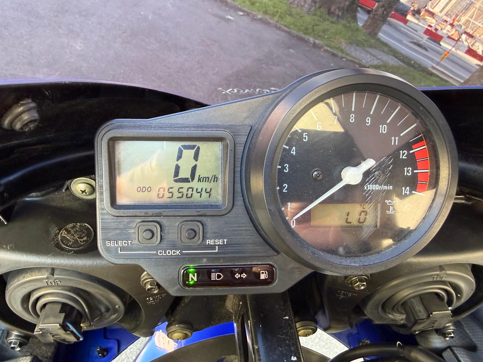 YAMAHA YZF-R1-image-9