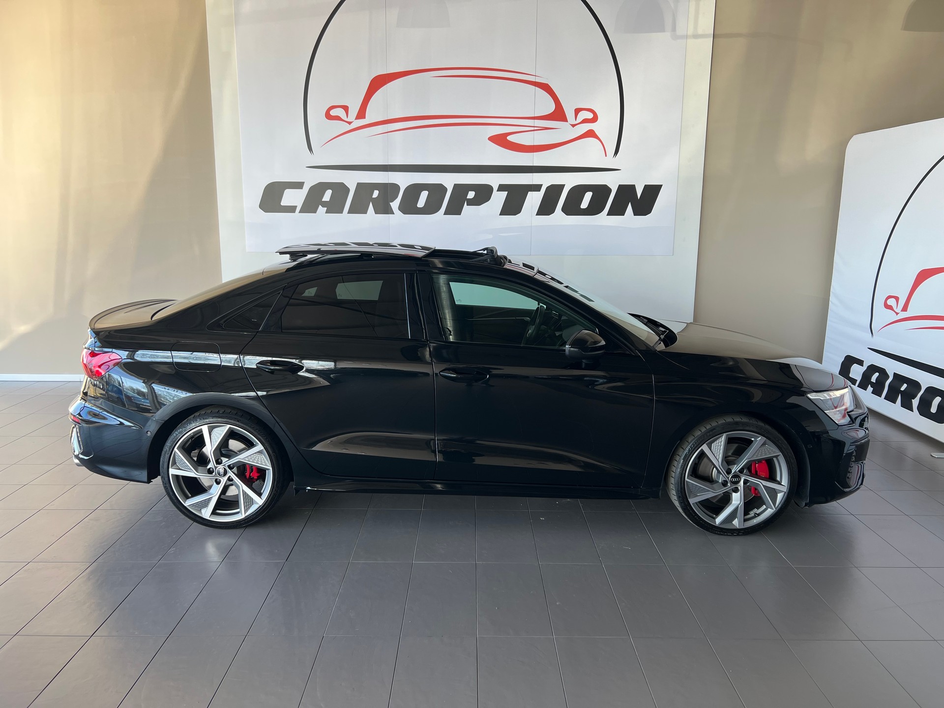 AUDI S3 Limousine 2.0 TFSI quattro S-tronic-showroom-element-2