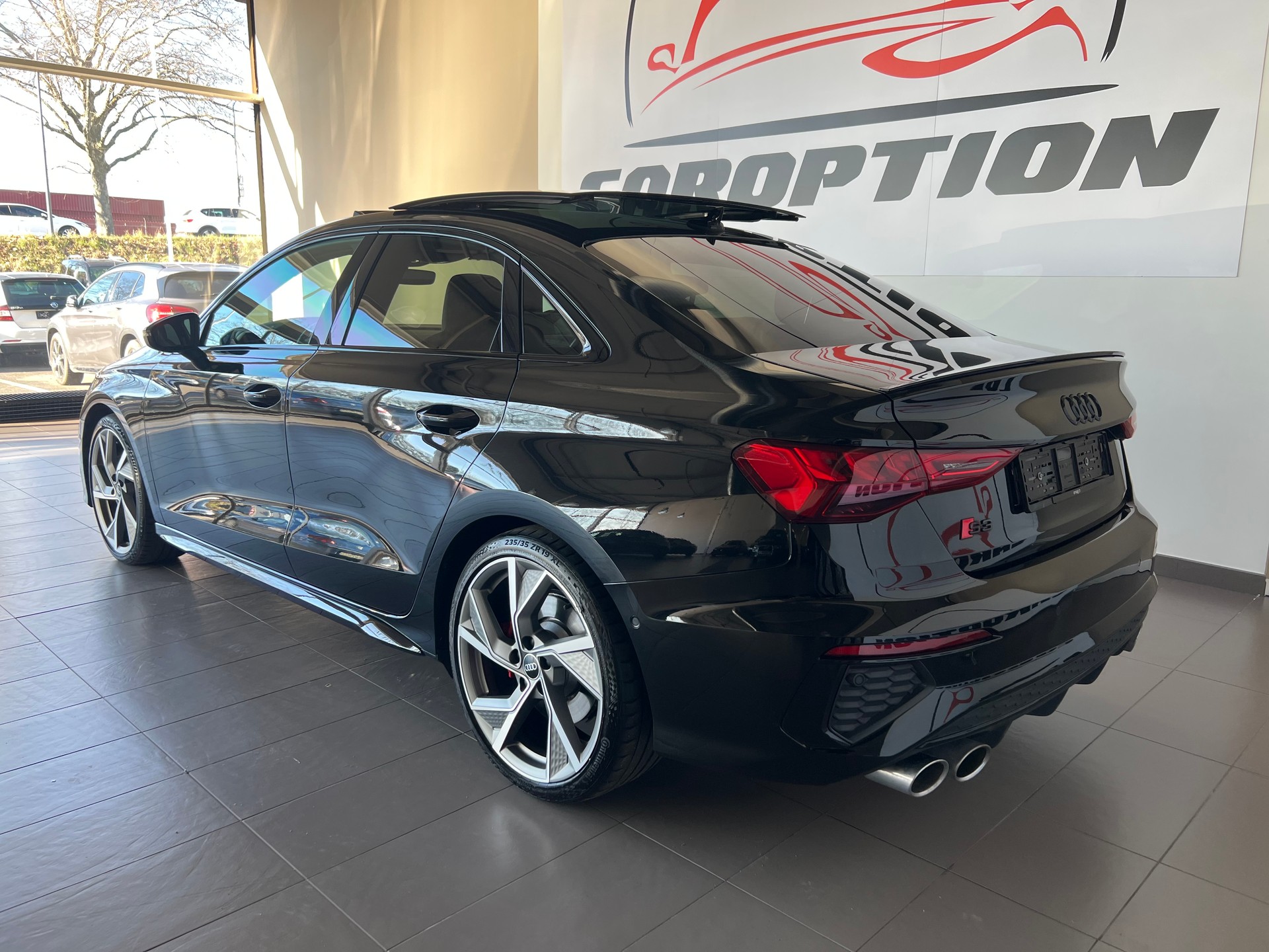 AUDI S3 Limousine 2.0 TFSI quattro S-tronic-image-5