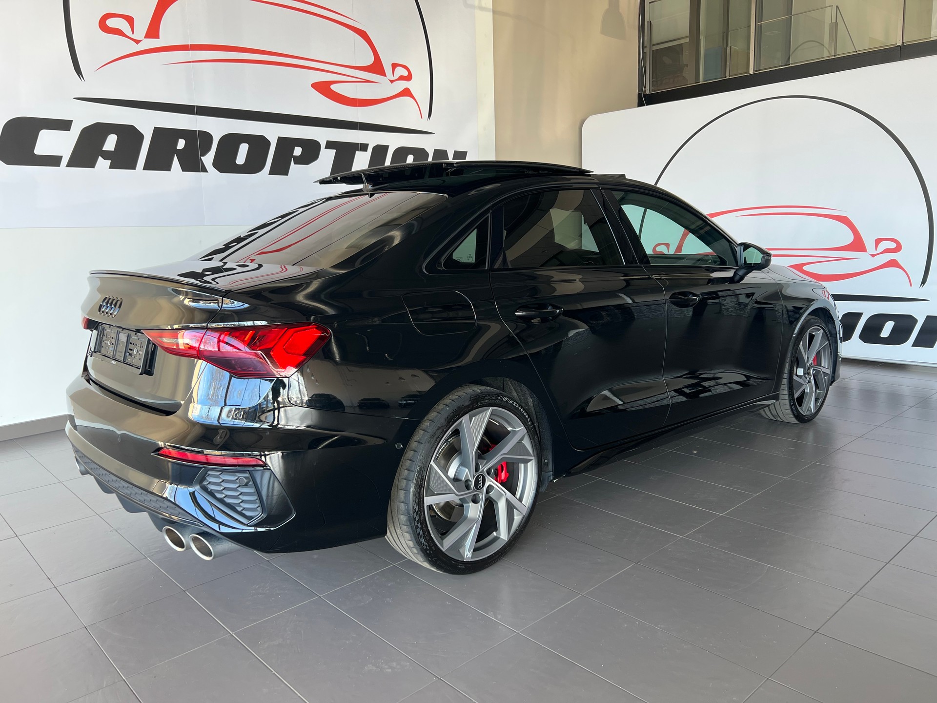 AUDI S3 Limousine 2.0 TFSI quattro S-tronic-image-6