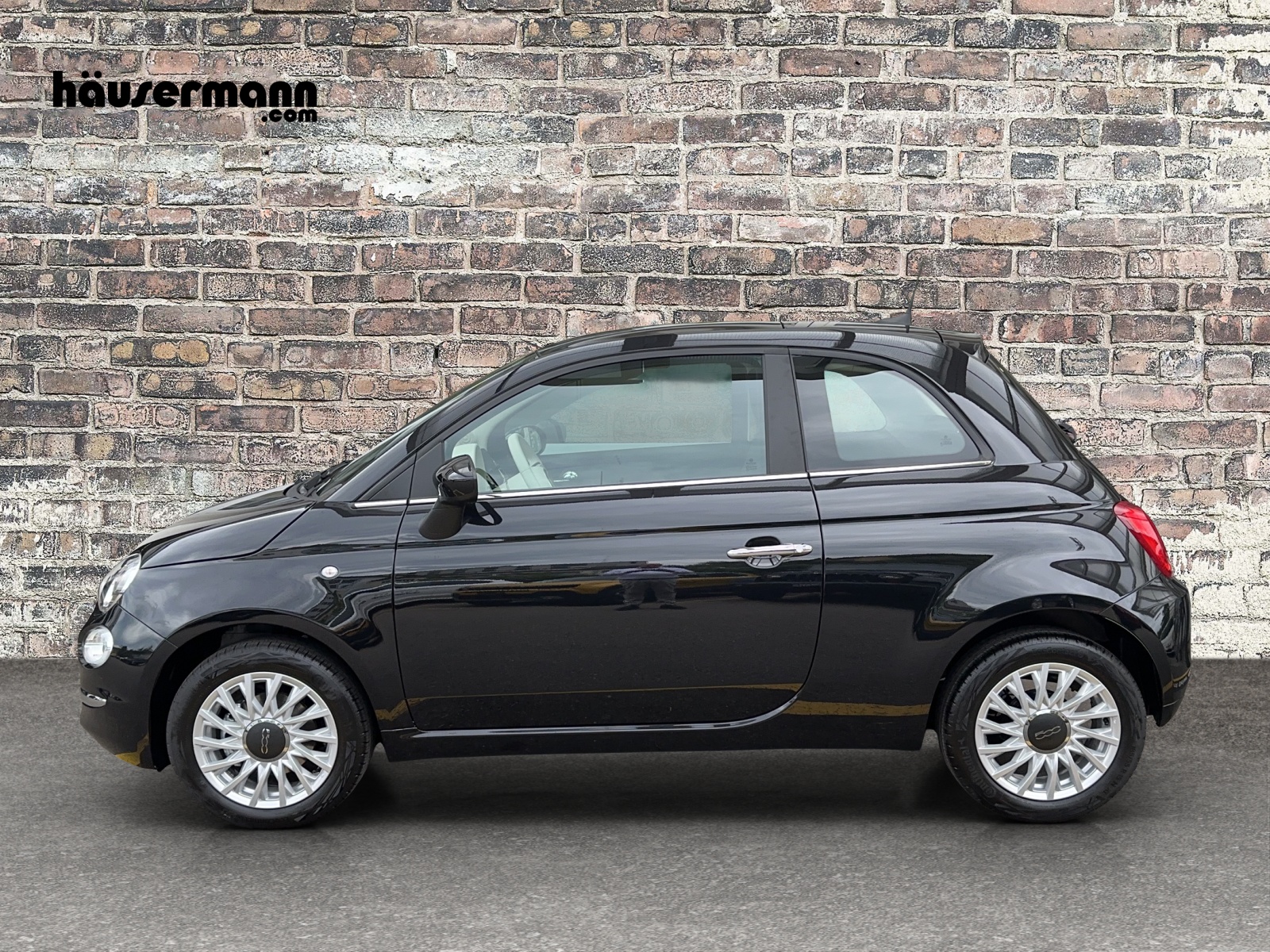 FIAT 500 1.0 Hybrid Lounge-showroom-element-2