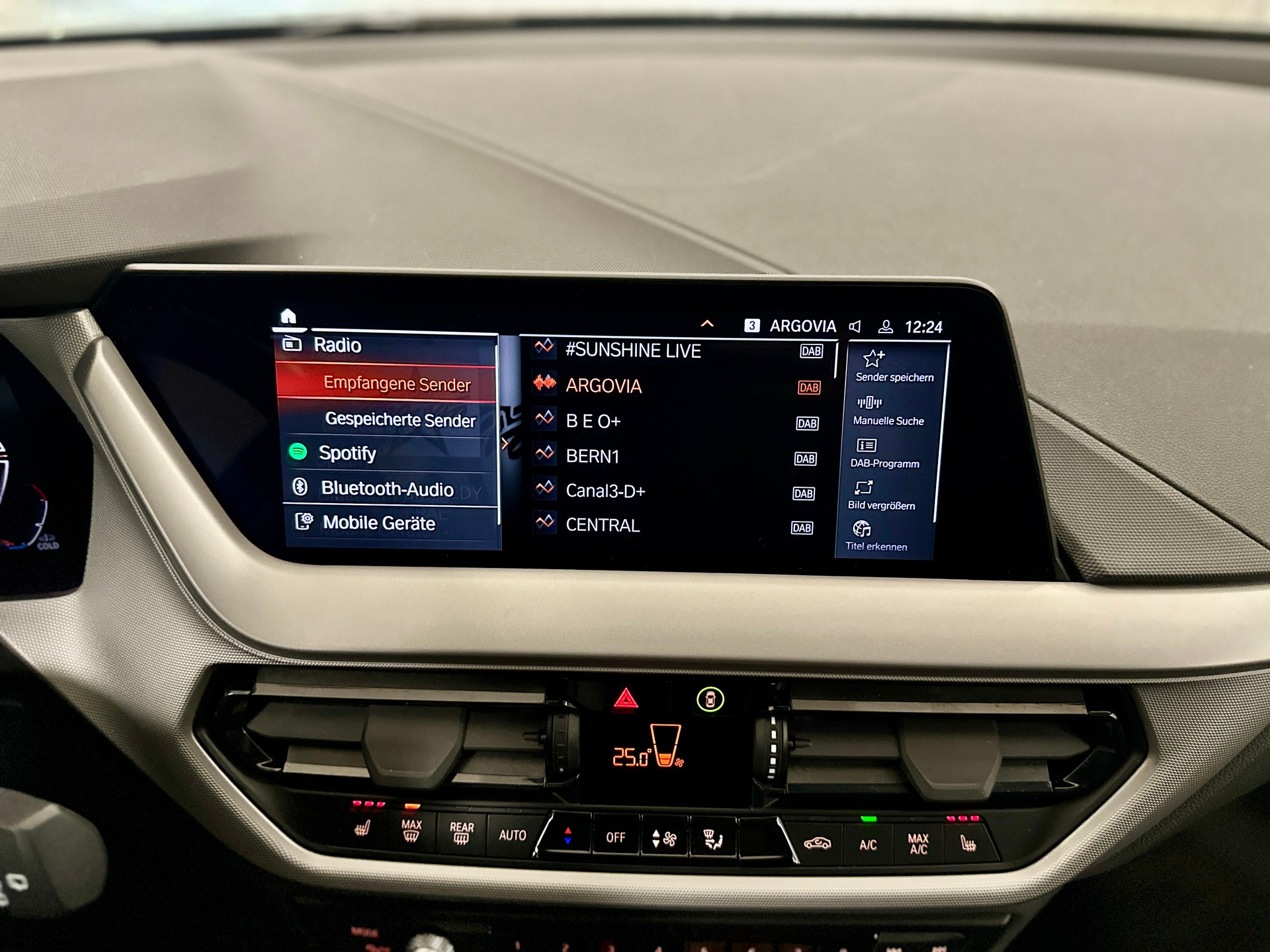BMW 118i Steptronic-image-16