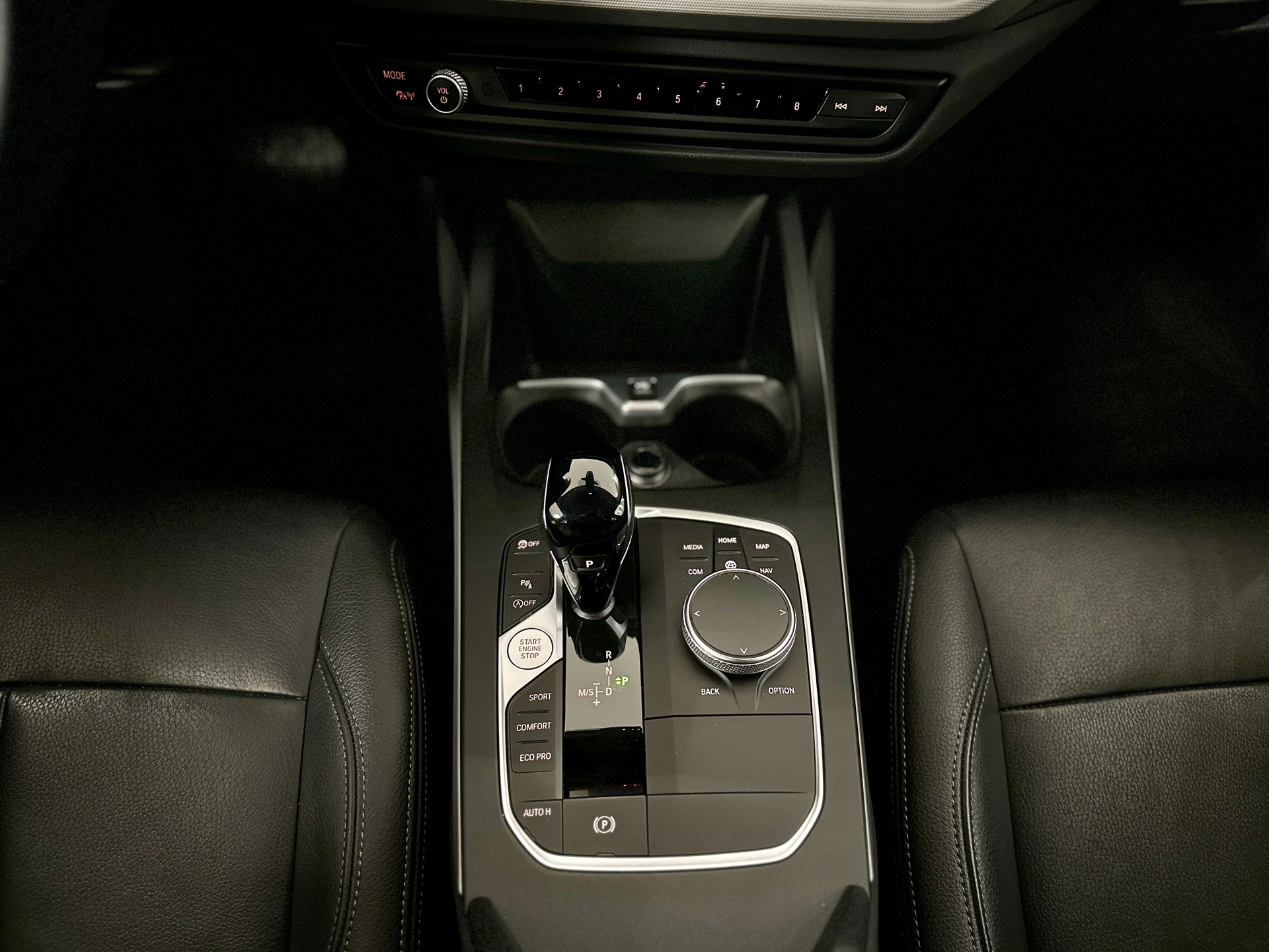 BMW 118i Steptronic-image-19