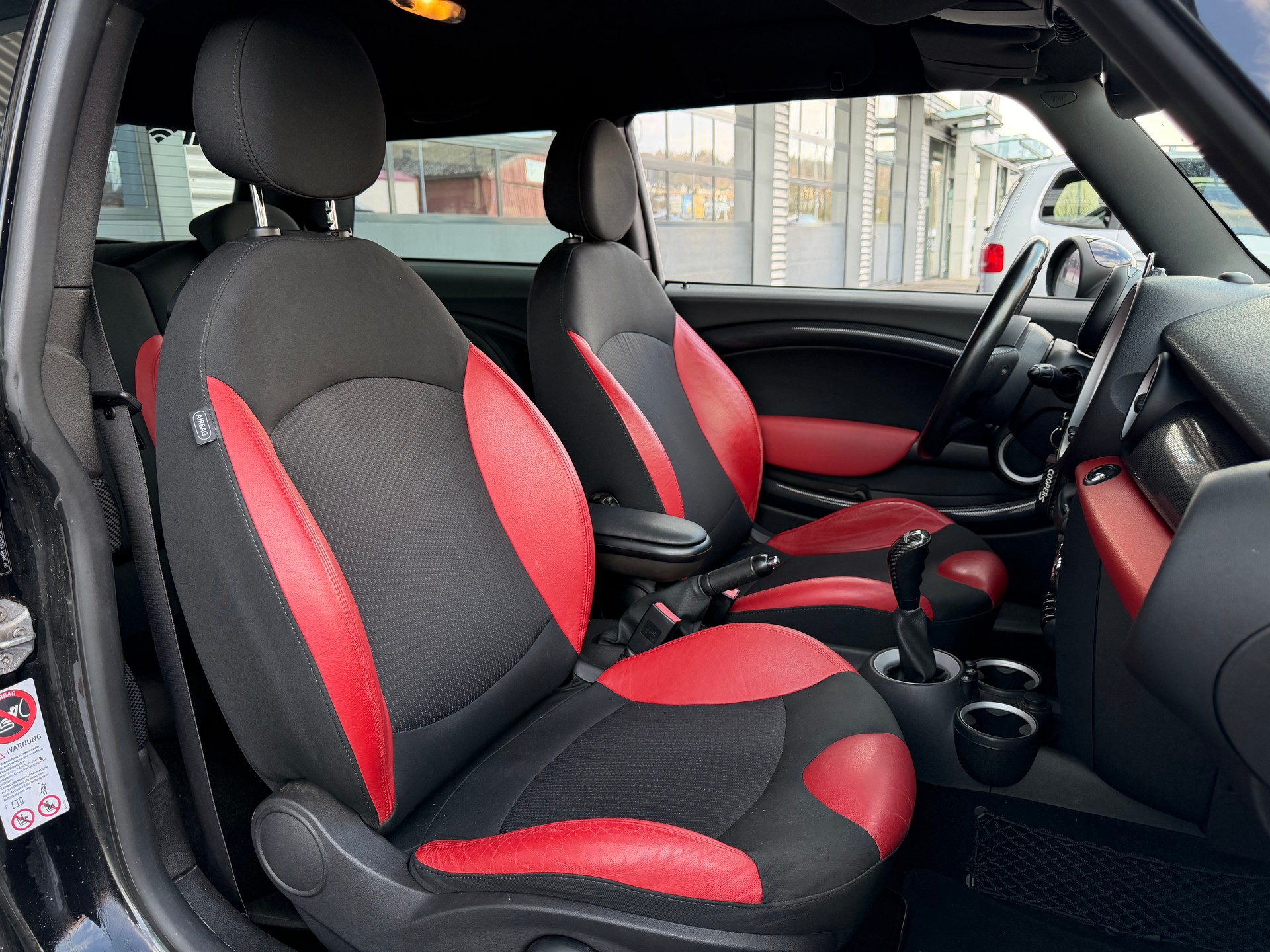 MINI Cooper S-image-12