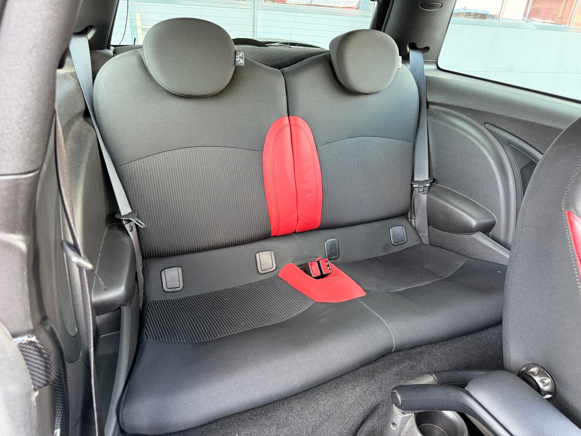 MINI Cooper S-image-13