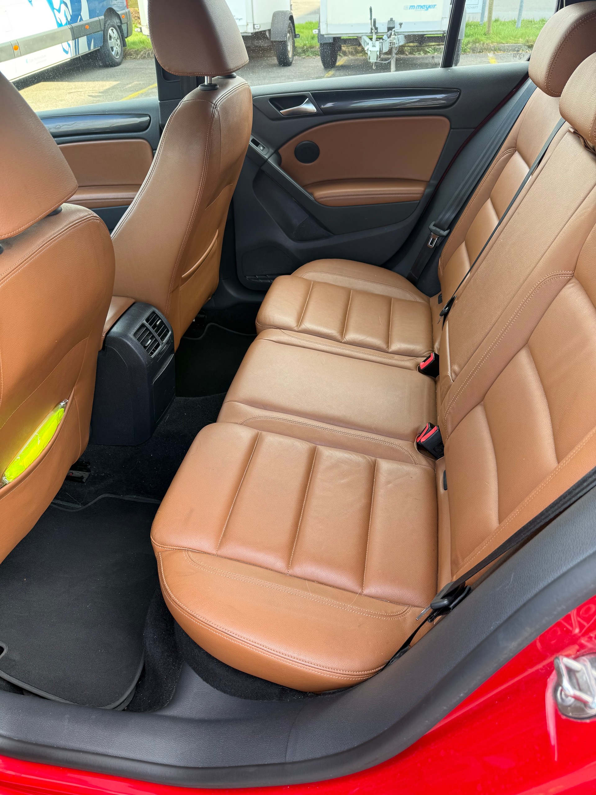 VW Golf 1.2 TSI BlueMotion Technology Trendline-image-15
