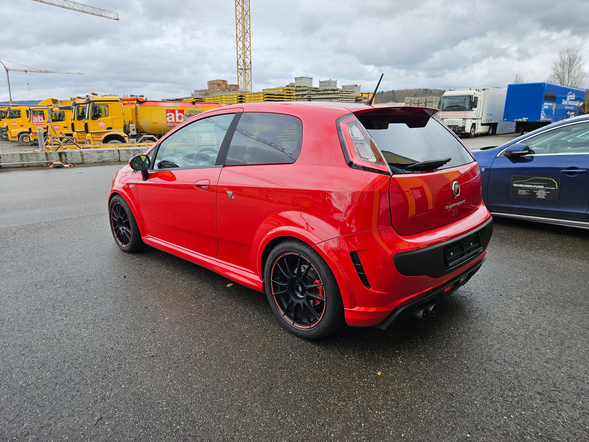 FIAT Punto 1.4 16V Turbo Abarth Supersport-image-4