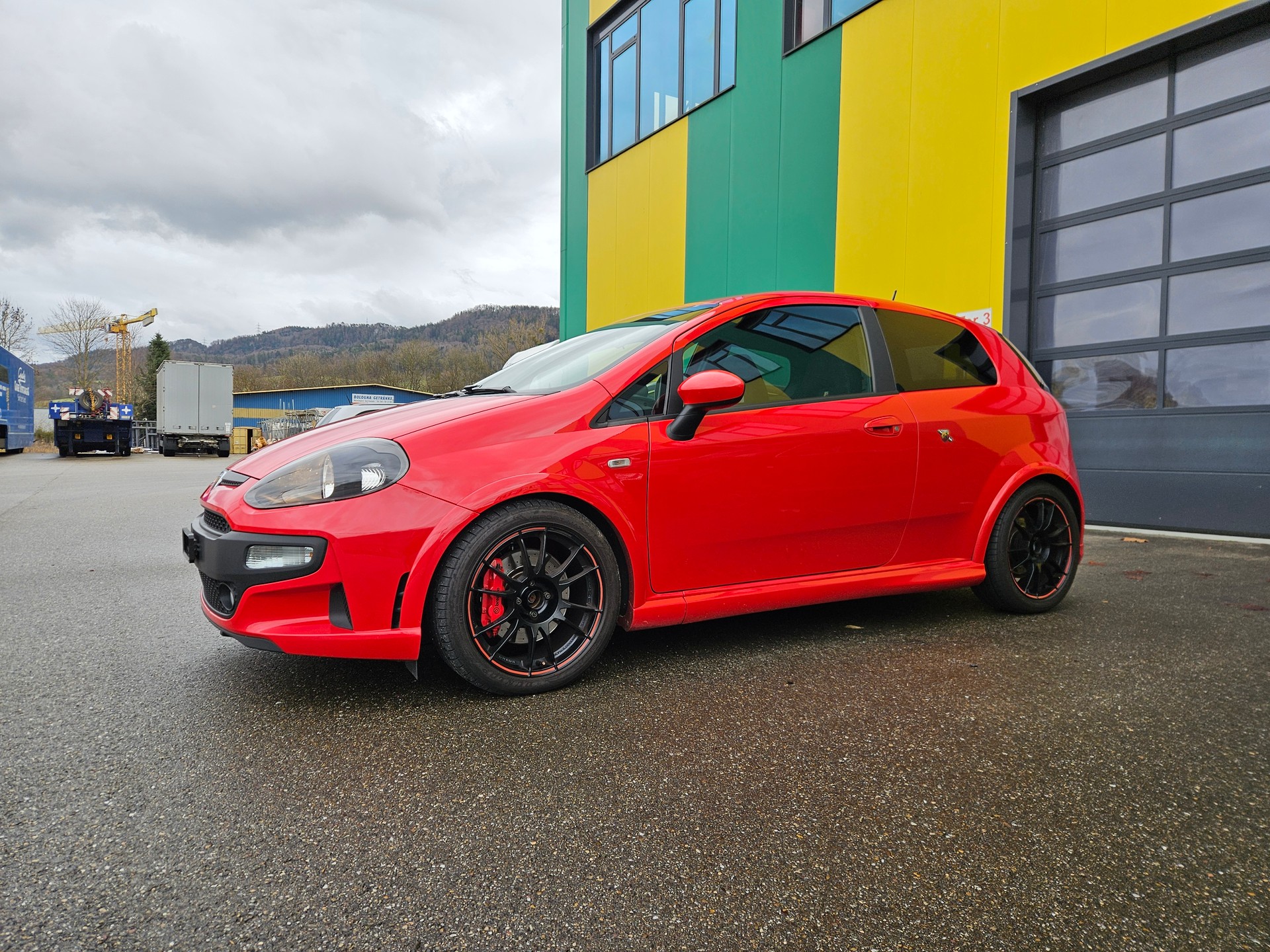 FIAT Punto 1.4 16V Turbo Abarth Supersport-image-6