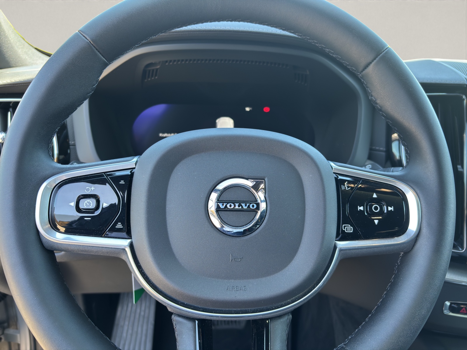 VOLVO XC60 2.0 T8 TE Polestar eAWD-image-6