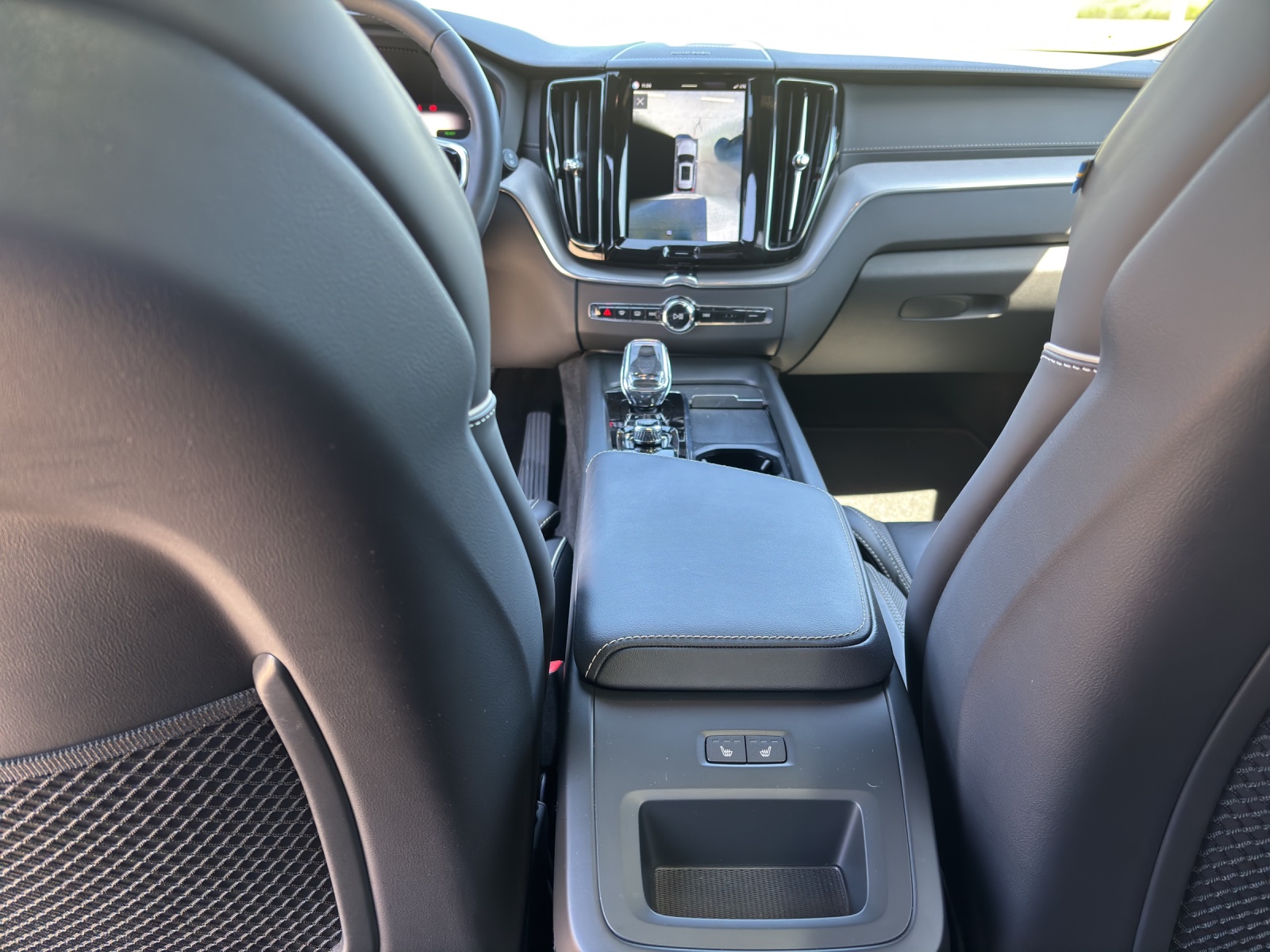 VOLVO XC60 2.0 T8 TE Polestar eAWD-showroom-element-2