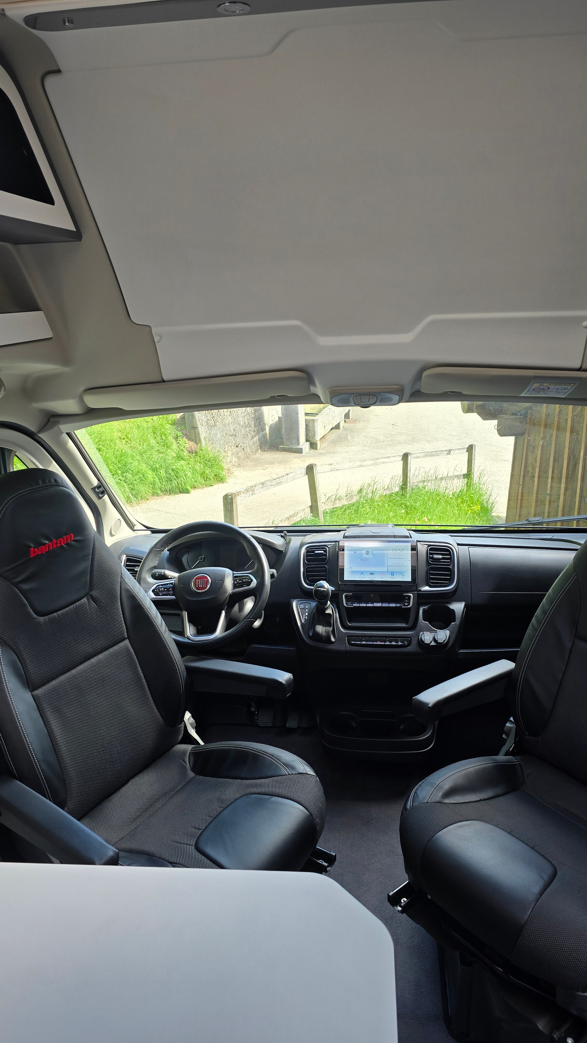 PILOTE V633M Premium-image-9