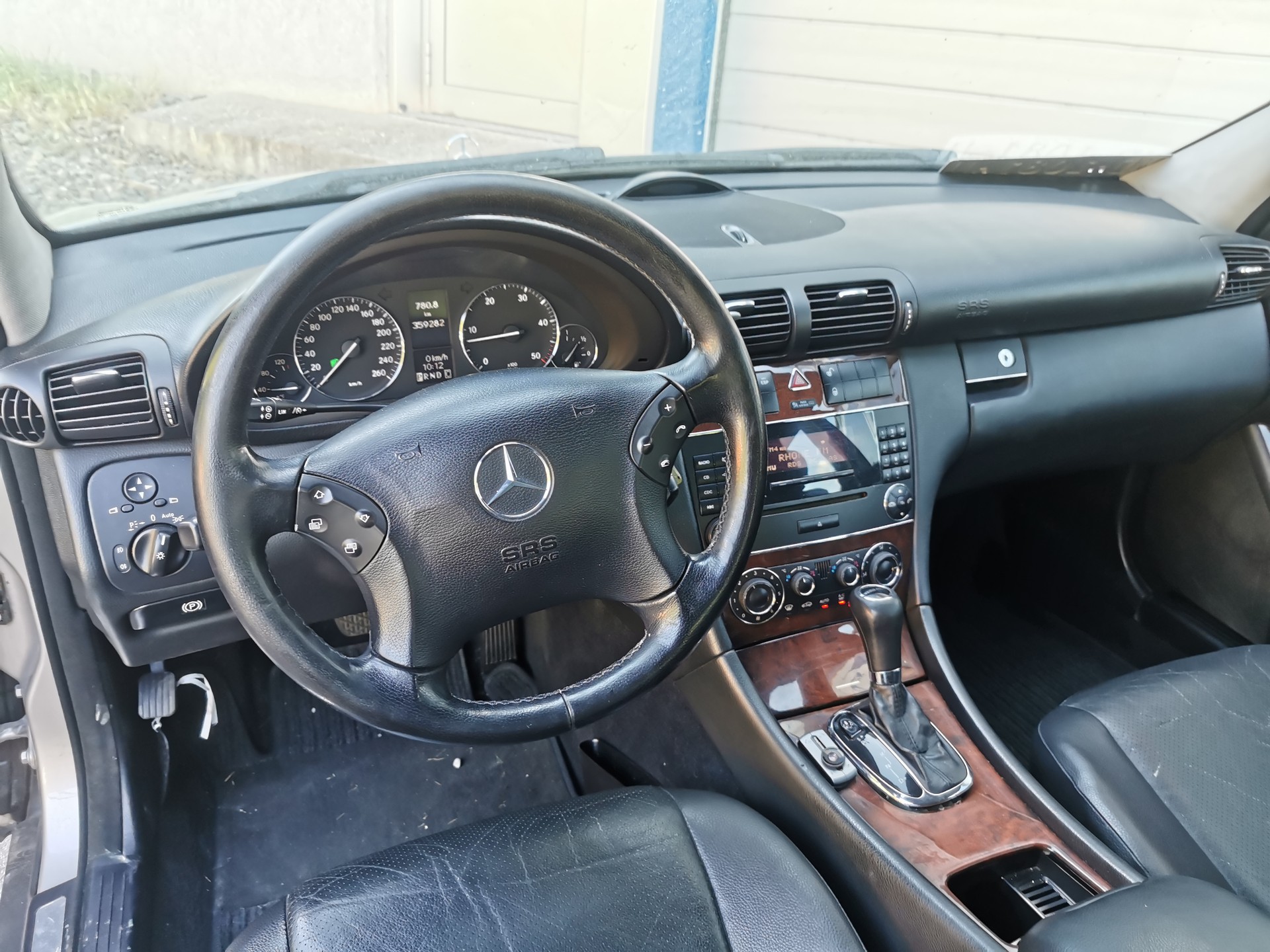 MERCEDES-BENZ C 320 CDI Avantgarde-image-6