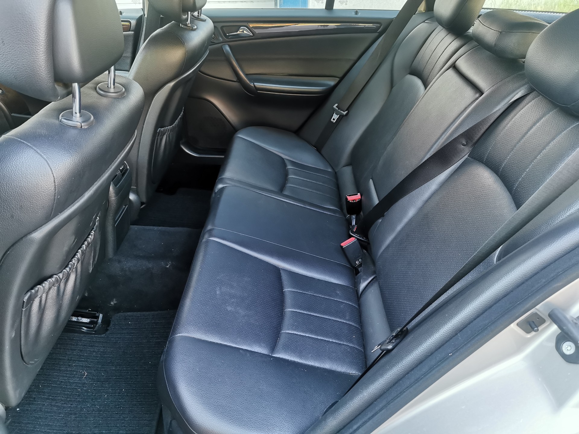 MERCEDES-BENZ C 320 CDI Avantgarde-image-8