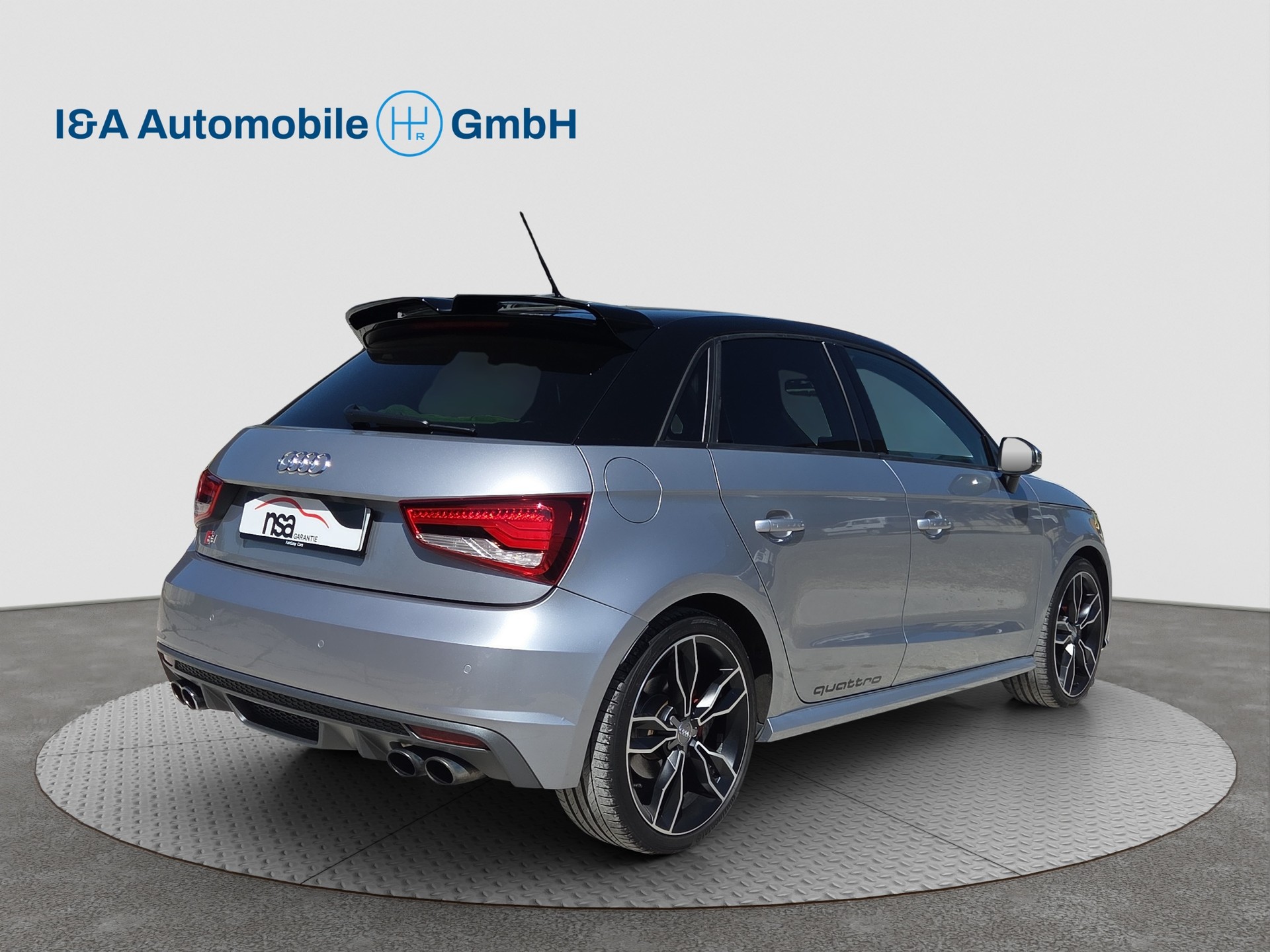 AUDI S1 Sportback 2.0 TFSI quattro-image-6
